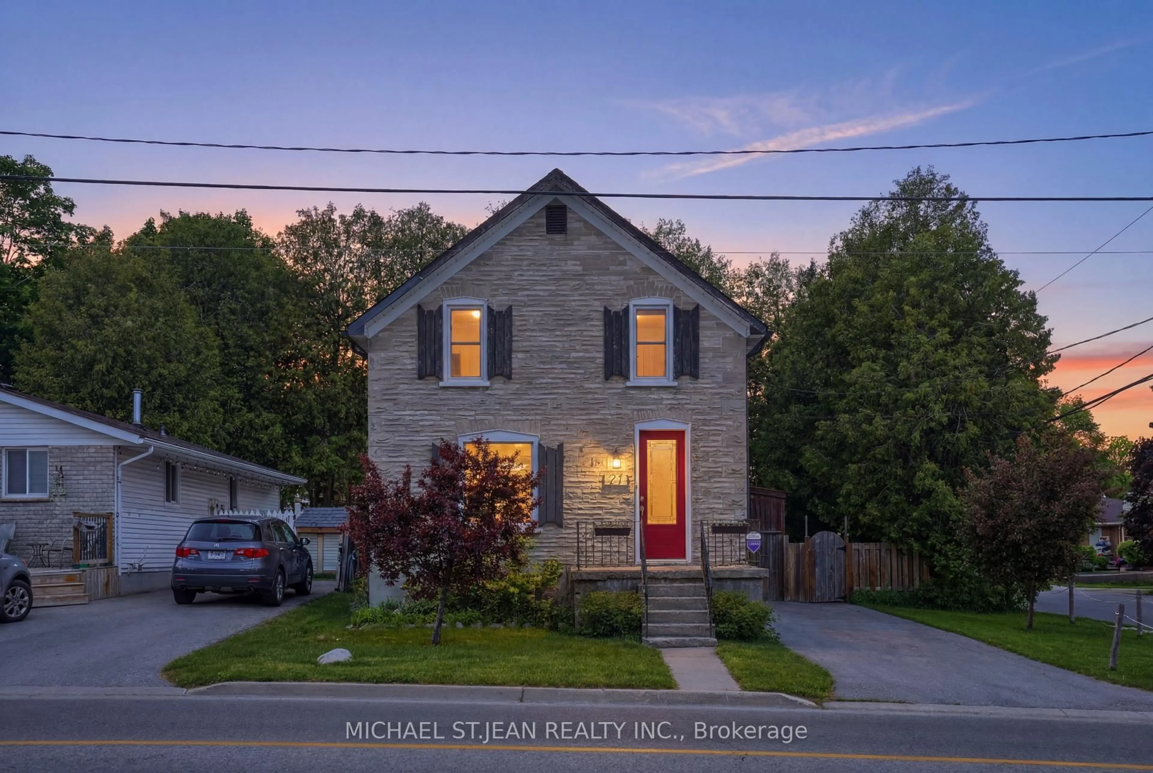 A pic from outside/outdoor area/front of a property/back of a property/a pic from drone, street for 73 Fisher Mills Rd, Cambridge Ontario N3C 1E1