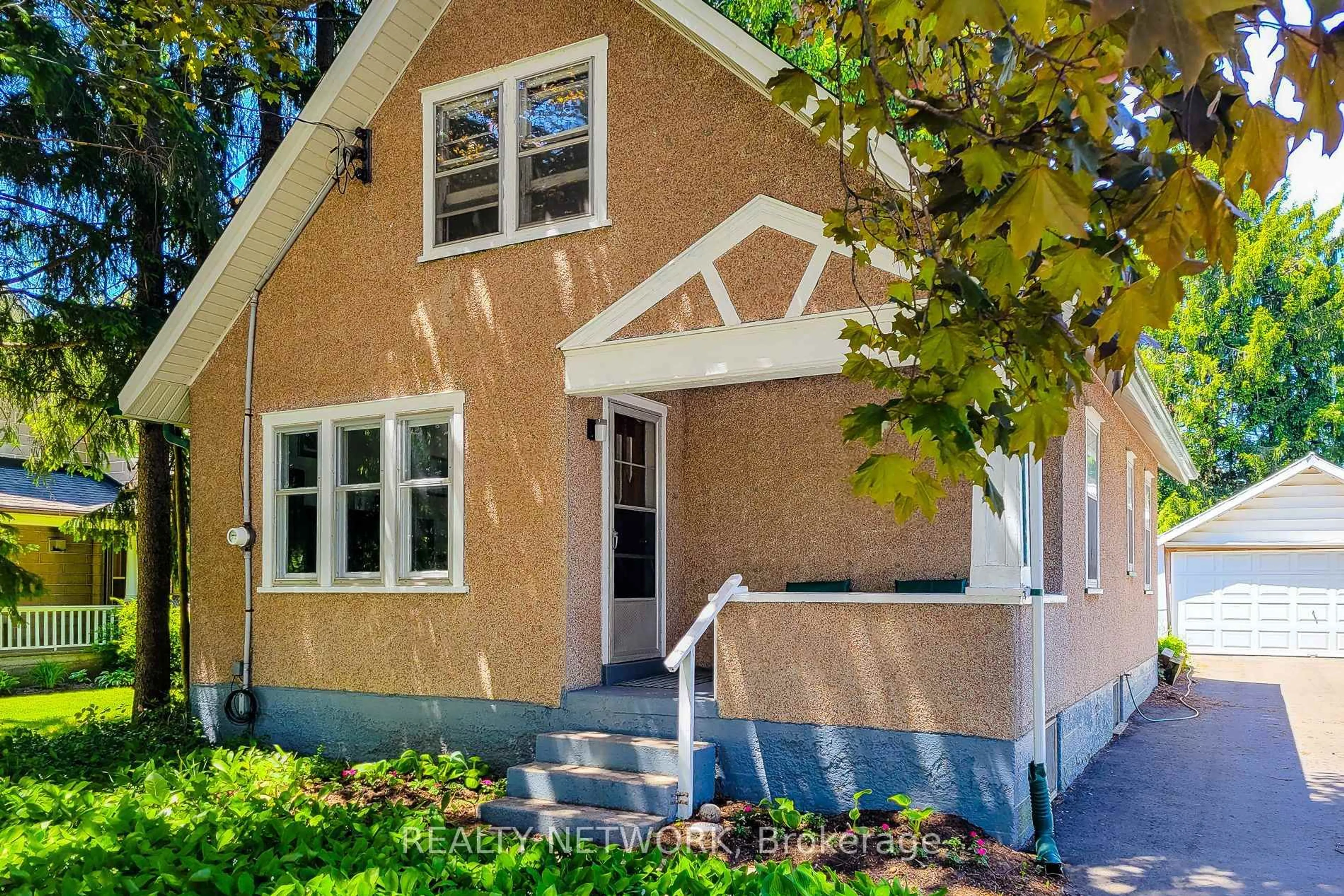 Home with vinyl exterior material, street for 269 Carlisle Rd, Hamilton Ontario L0R 1H2