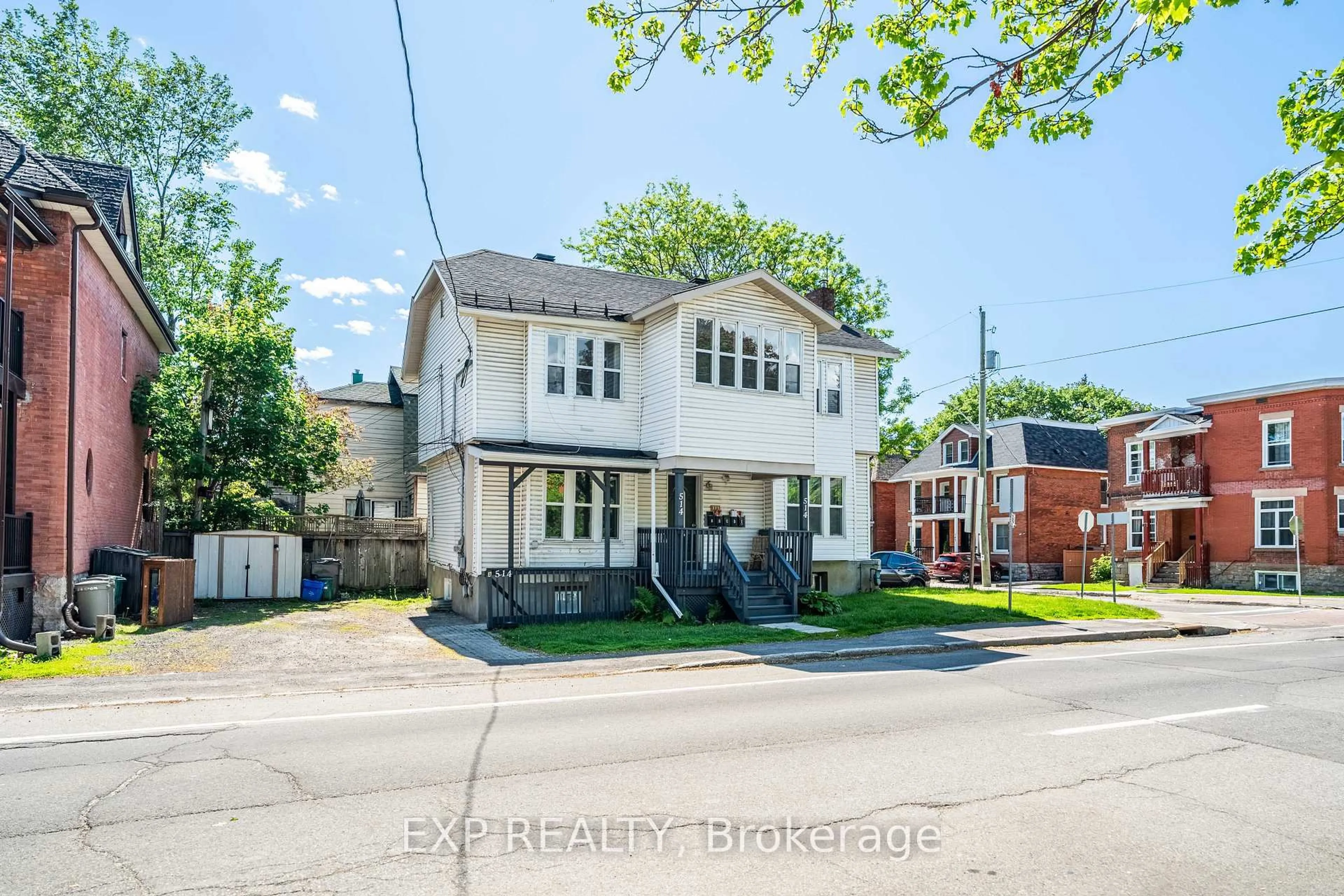 A pic from outside/outdoor area/front of a property/back of a property/a pic from drone, street for 514 Lyon St, Ottawa Ontario K1R 5X9