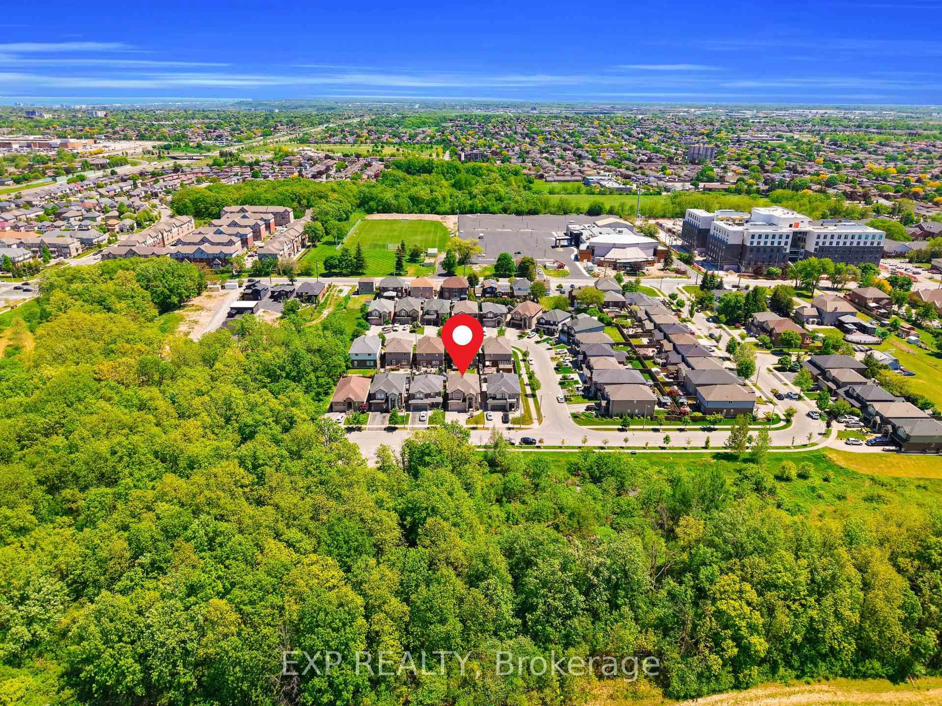 A pic from outside/outdoor area/front of a property/back of a property/a pic from drone, unknown for 92 Desoto Dr, Hamilton Ontario L9A 0B5