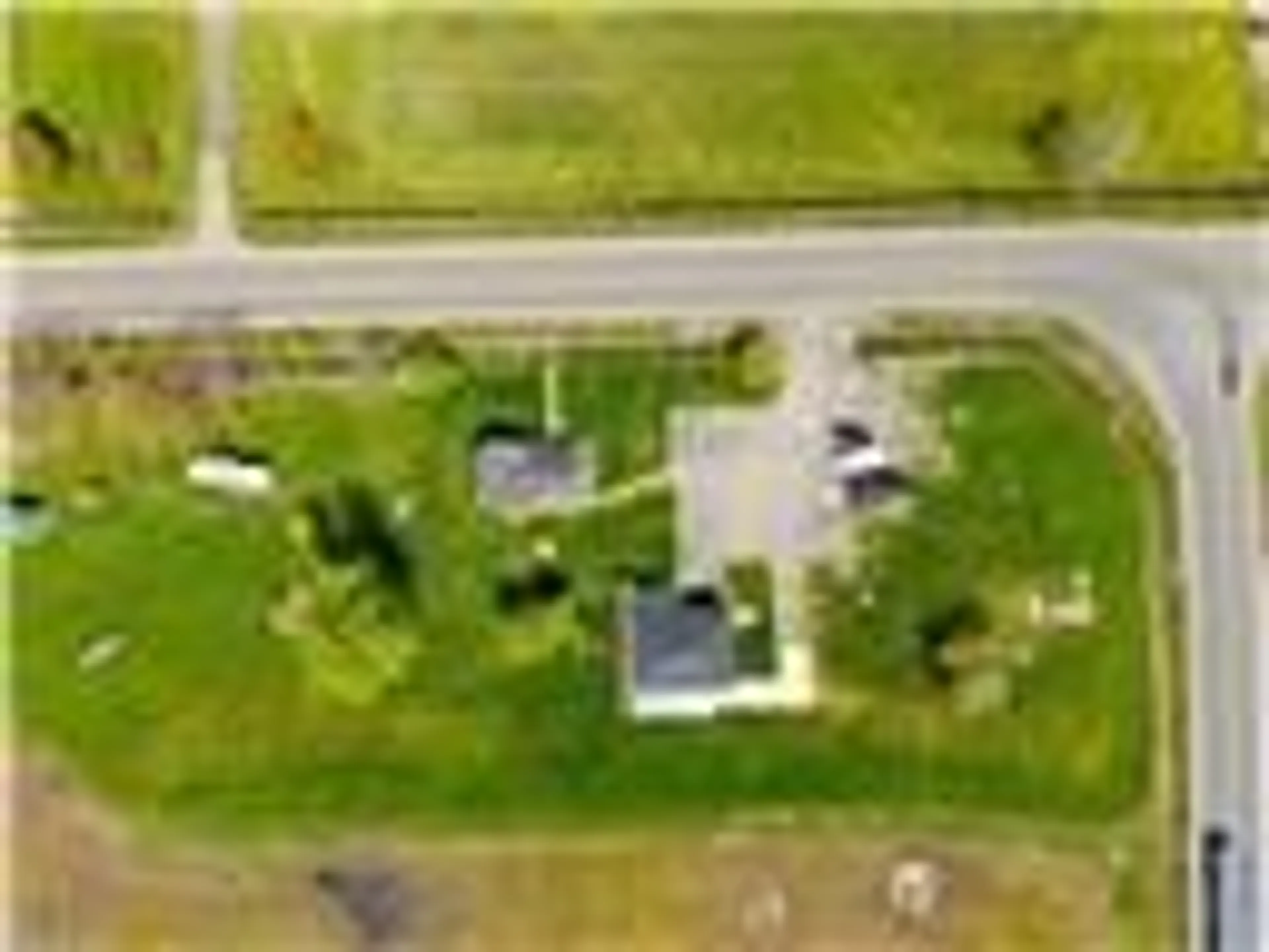 A pic from outside/outdoor area/front of a property/back of a property/a pic from drone, street for 797 FORKS Rd, Port Colborne Ontario L3K 5V5