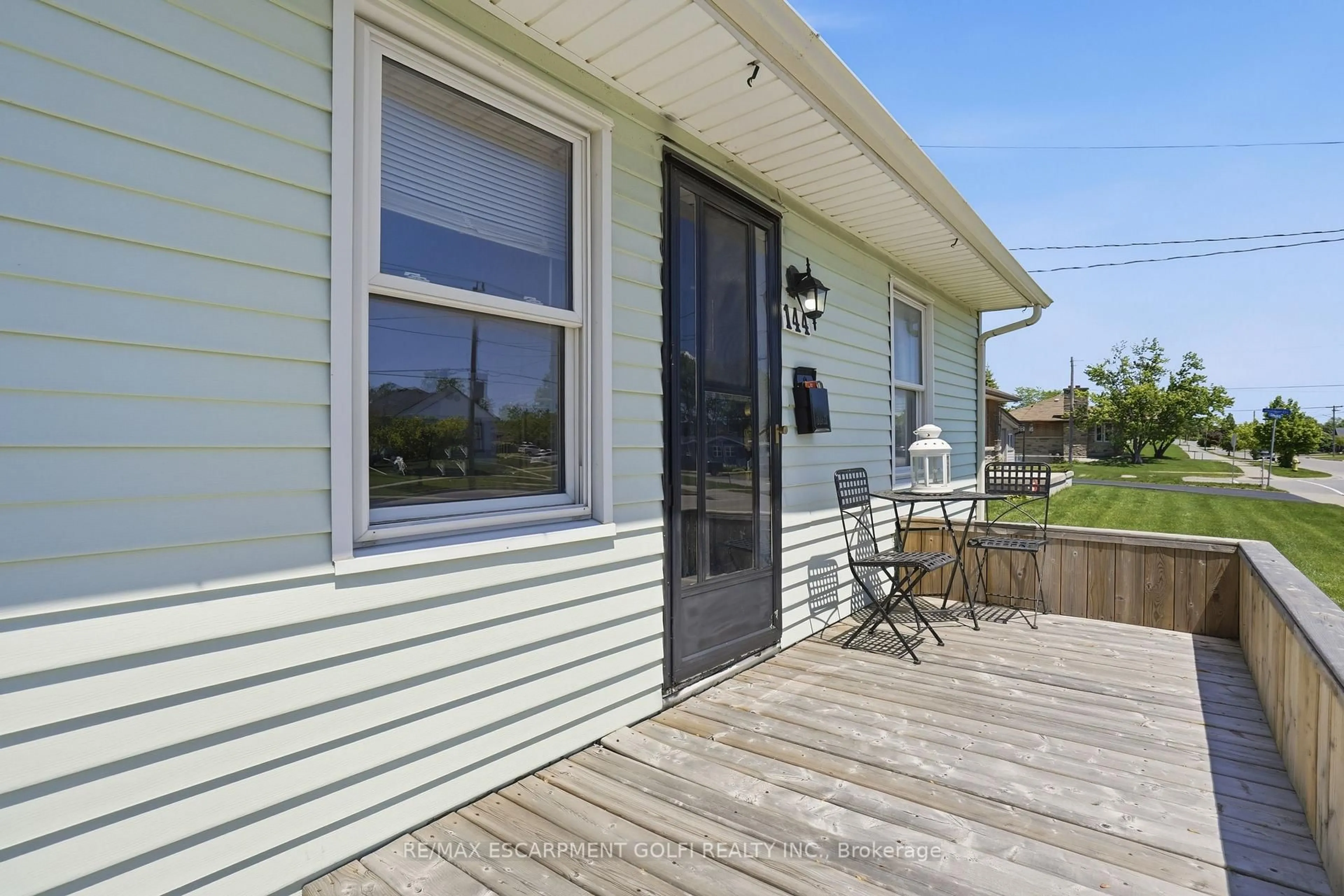 Patio, water/lake/river/ocean view for 144 Catherine St, Fort Erie Ontario L2A 2J2