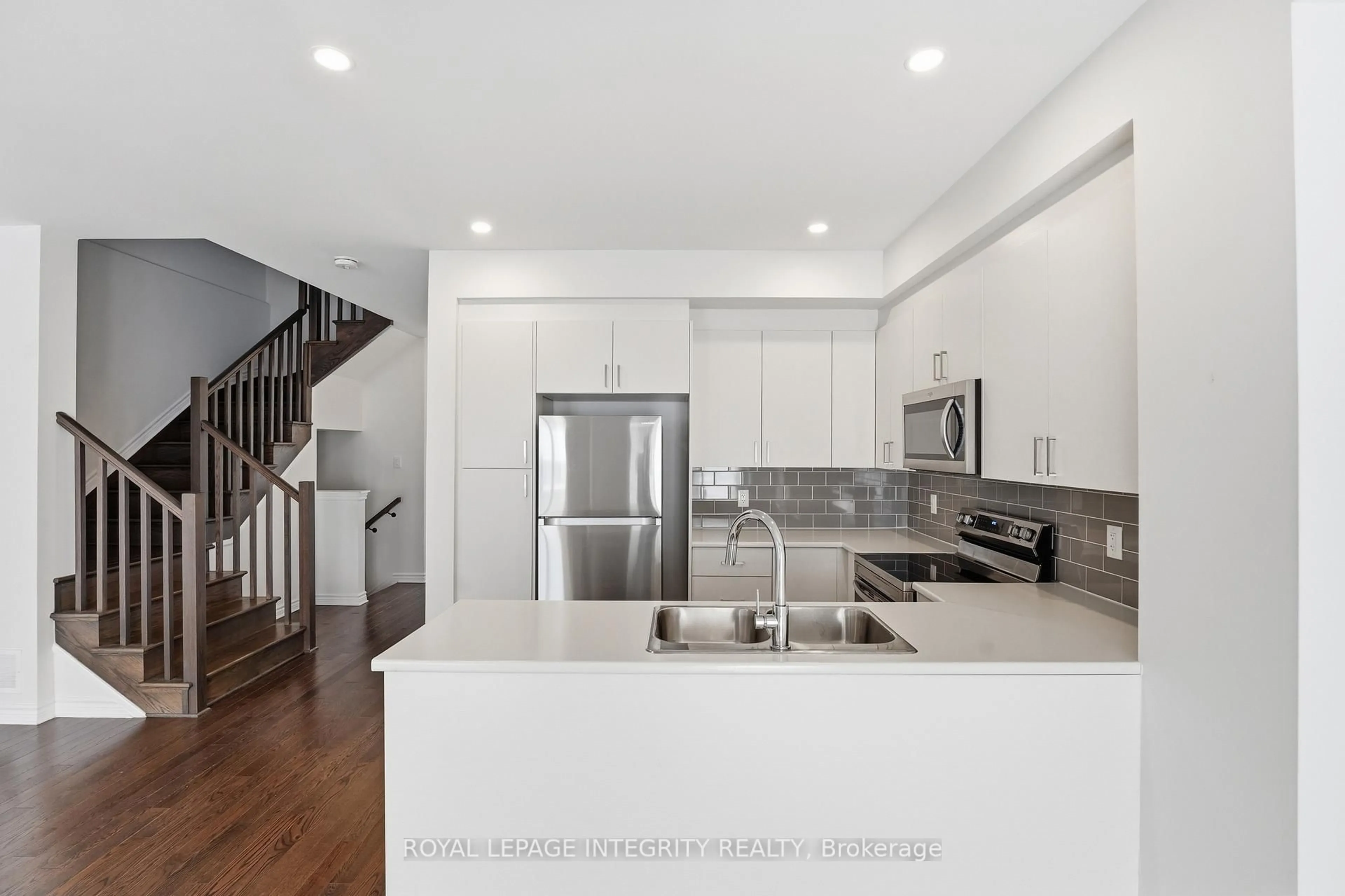 Open concept kitchen, unknown for 36 Jargeau Rd, Ottawa Ontario K1W 0S7