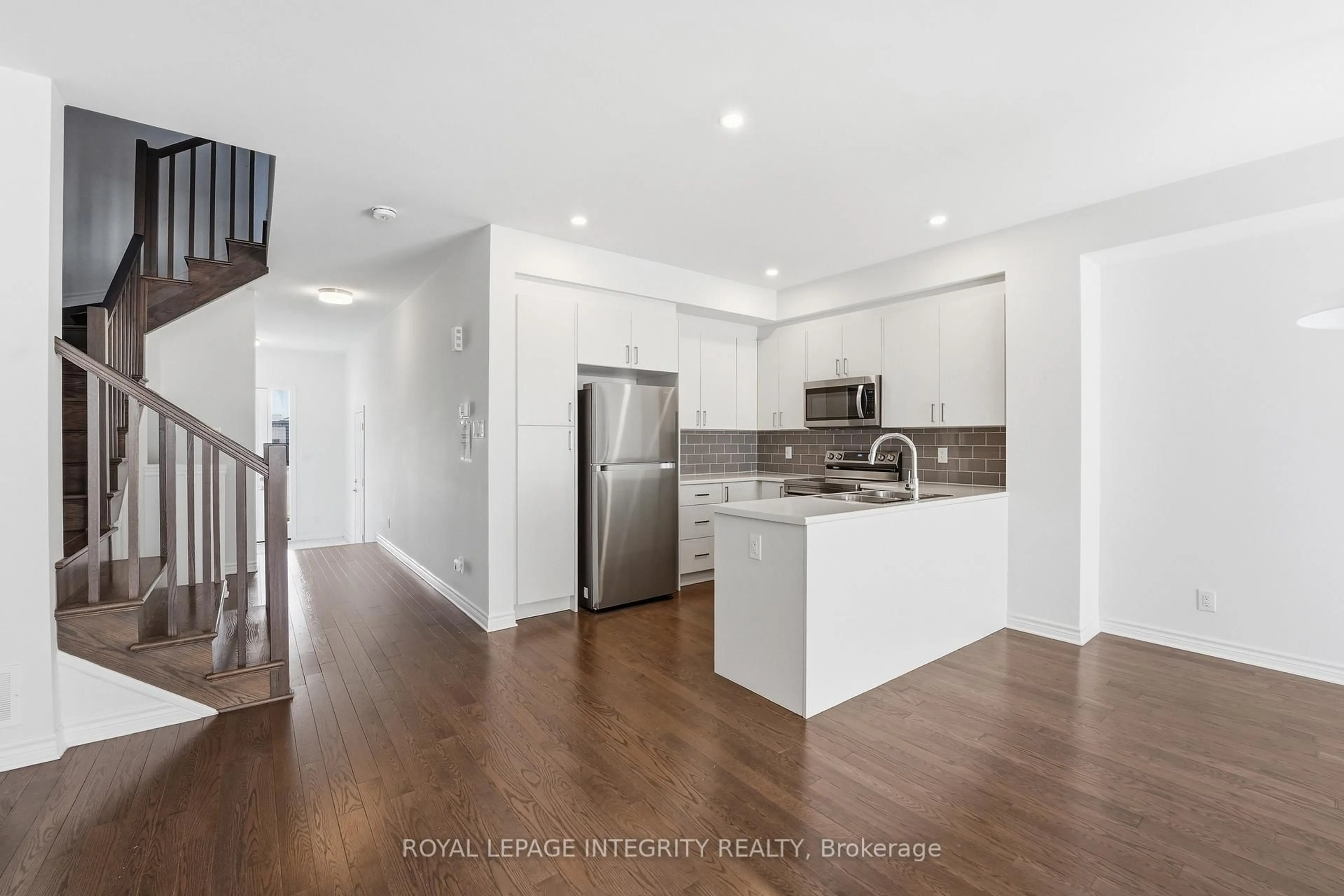 Open concept kitchen, unknown for 36 Jargeau Rd, Ottawa Ontario K1W 0S7