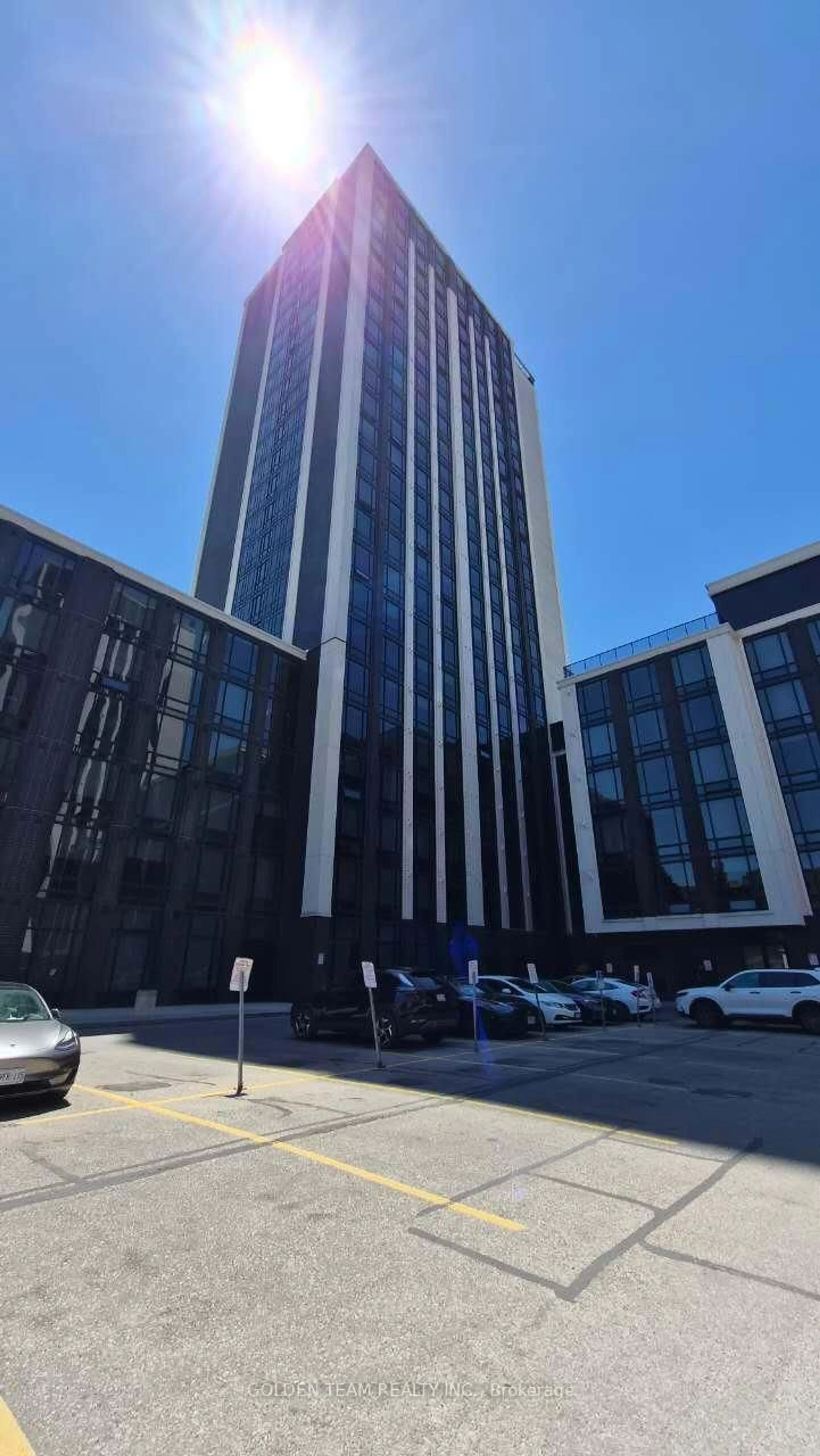 A pic from outside/outdoor area/front of a property/back of a property/a pic from drone, building for 330 Philips St #s1608, Waterloo Ontario N2L 3W9