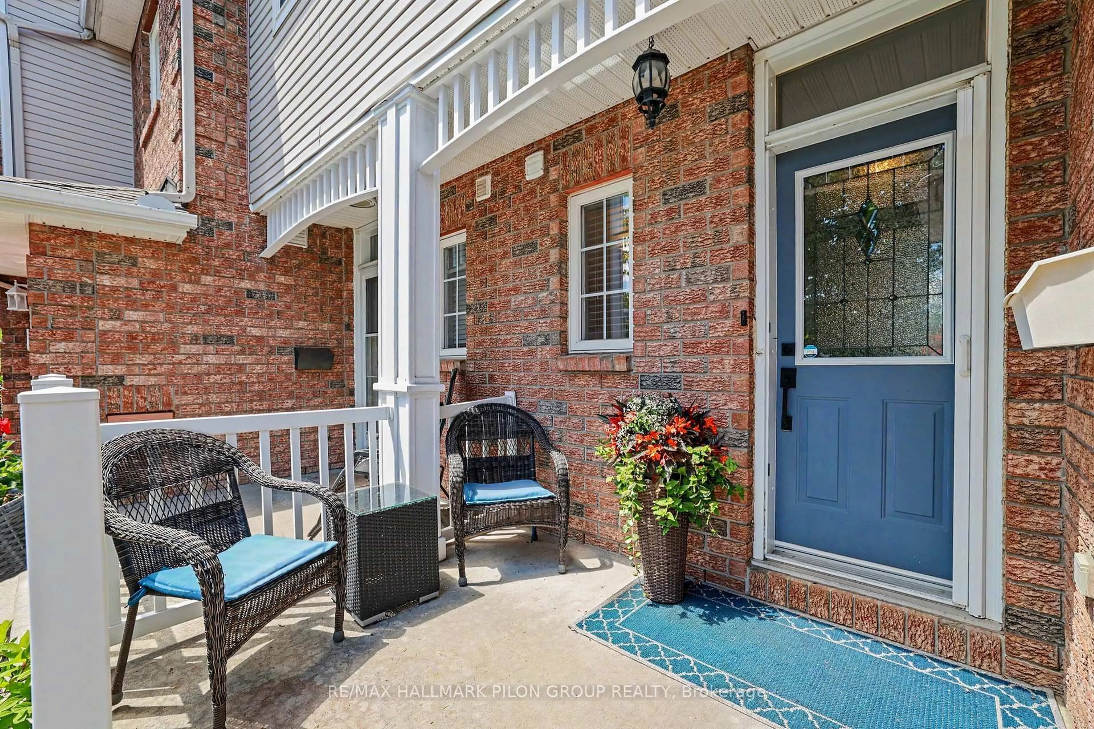 Patio, street for 1075 Marchant Dr, Orleans Ontario K4A 4A9