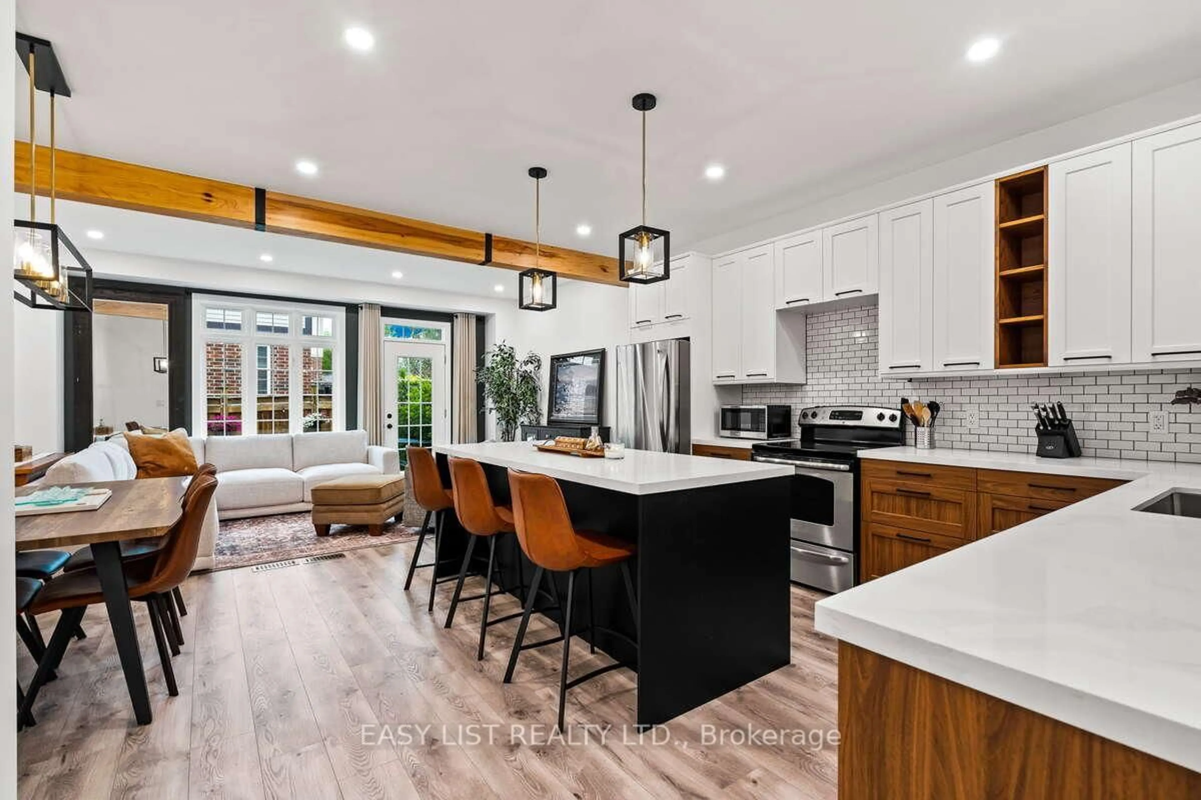 Open concept kitchen, unknown for 79 Browview Dr, Hamilton Ontario L8B 0R2
