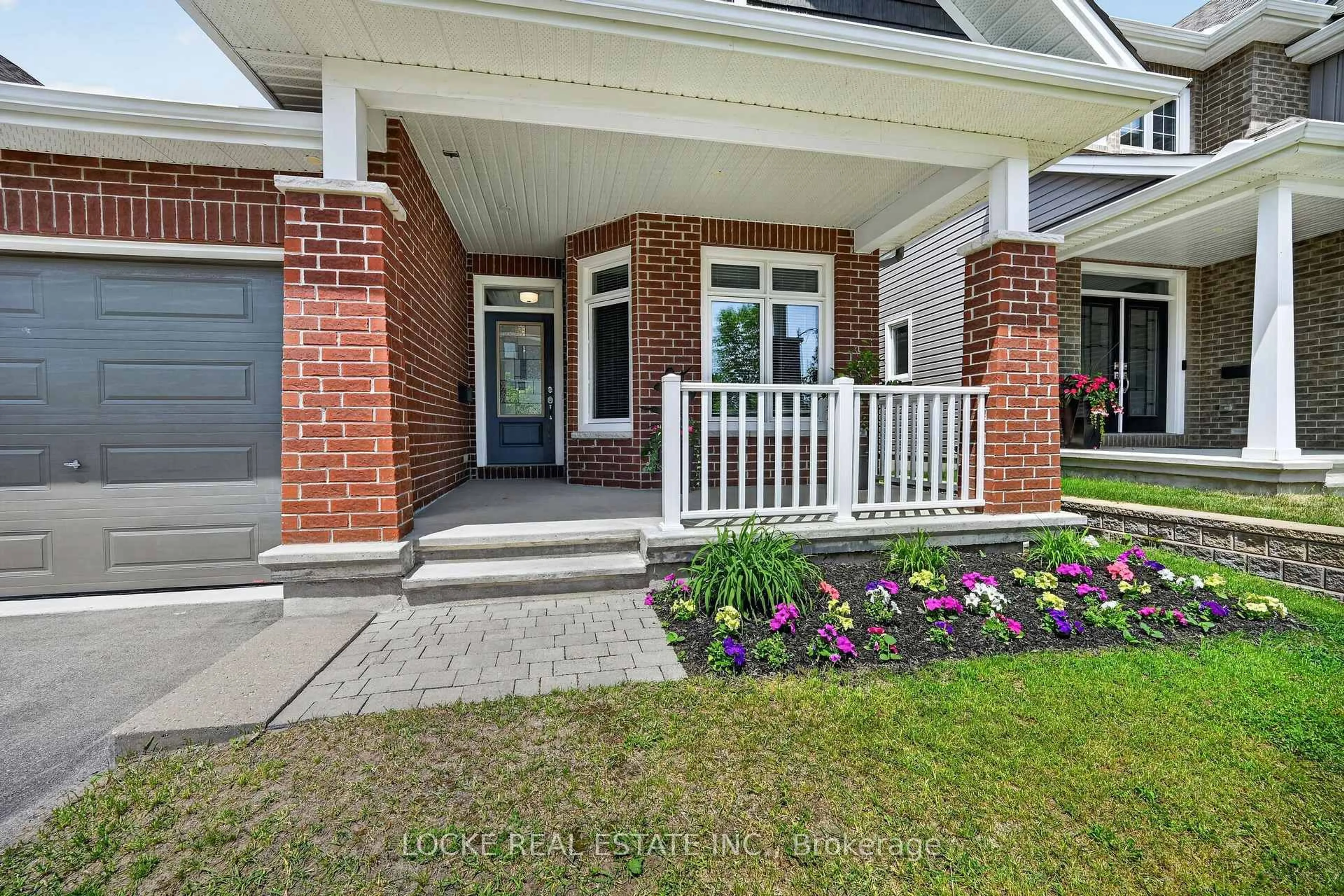 Home with brick exterior material, street for 639 Baie-Des-Castors St, Orleans Ontario K4A 1J4