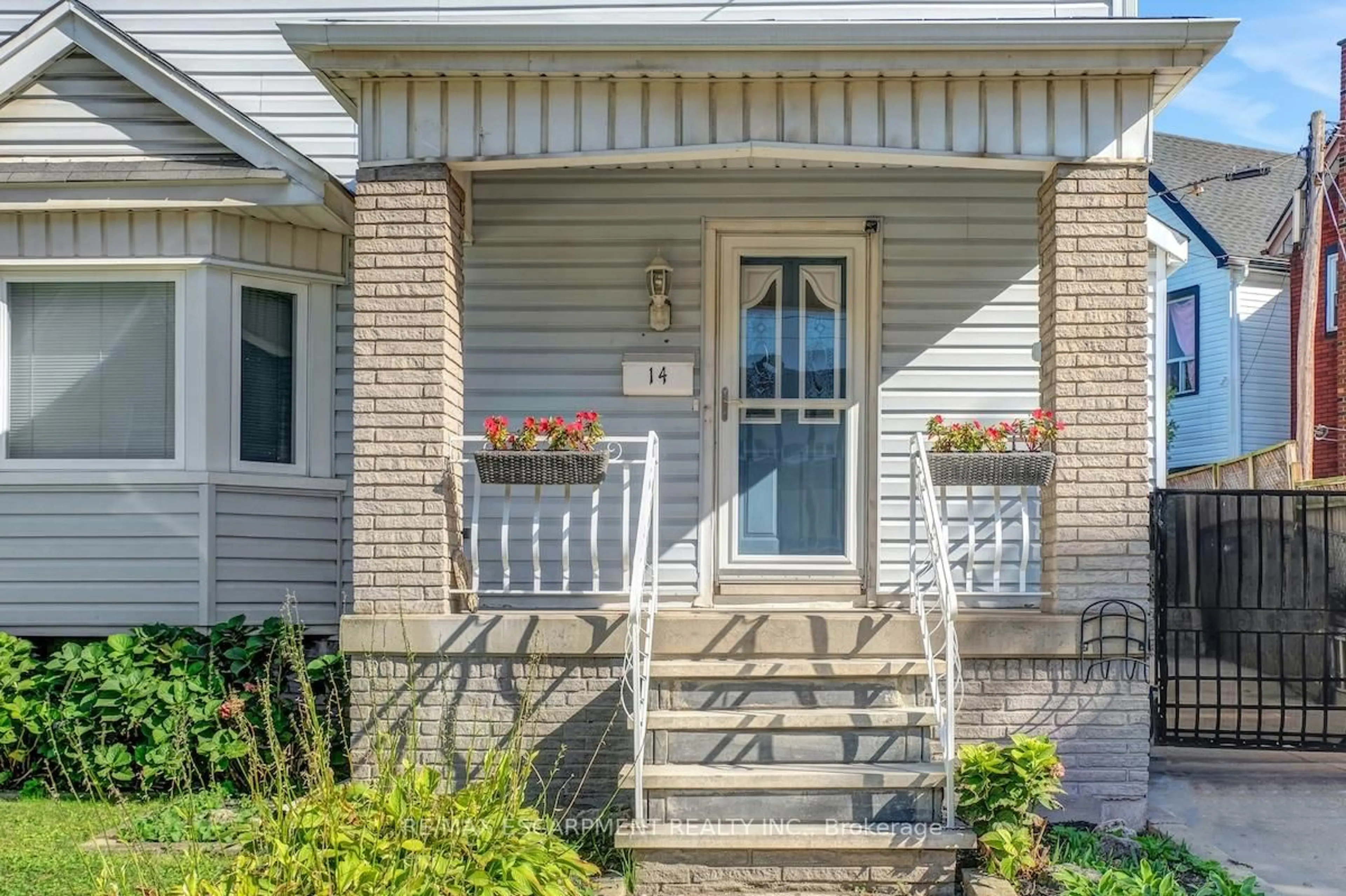 Unknown for 14 Niagara St, Hamilton Ontario L8L 6A2