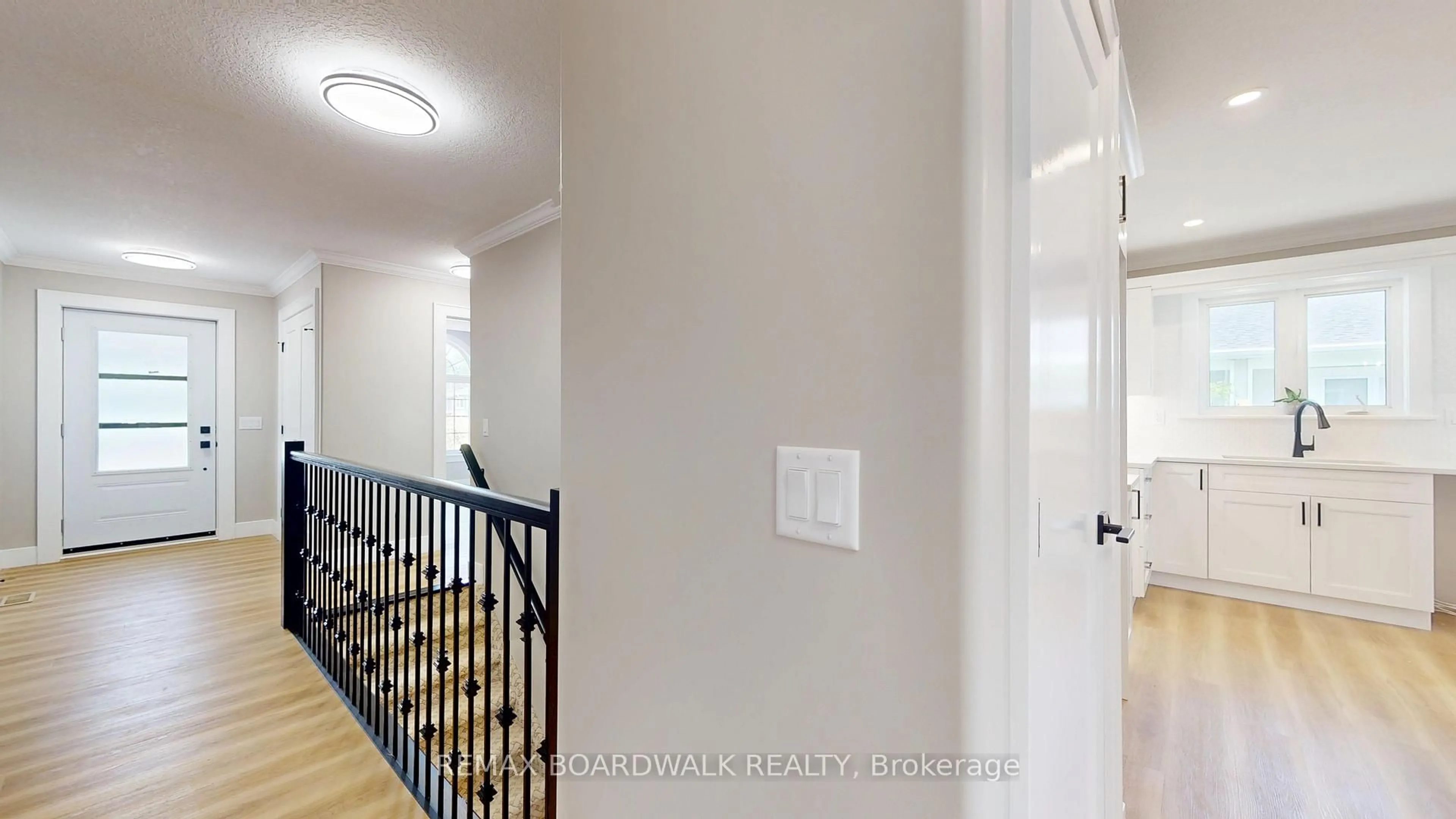 Unknown for 1025 Aspen Dr, Brockville Ontario K6V 7G2