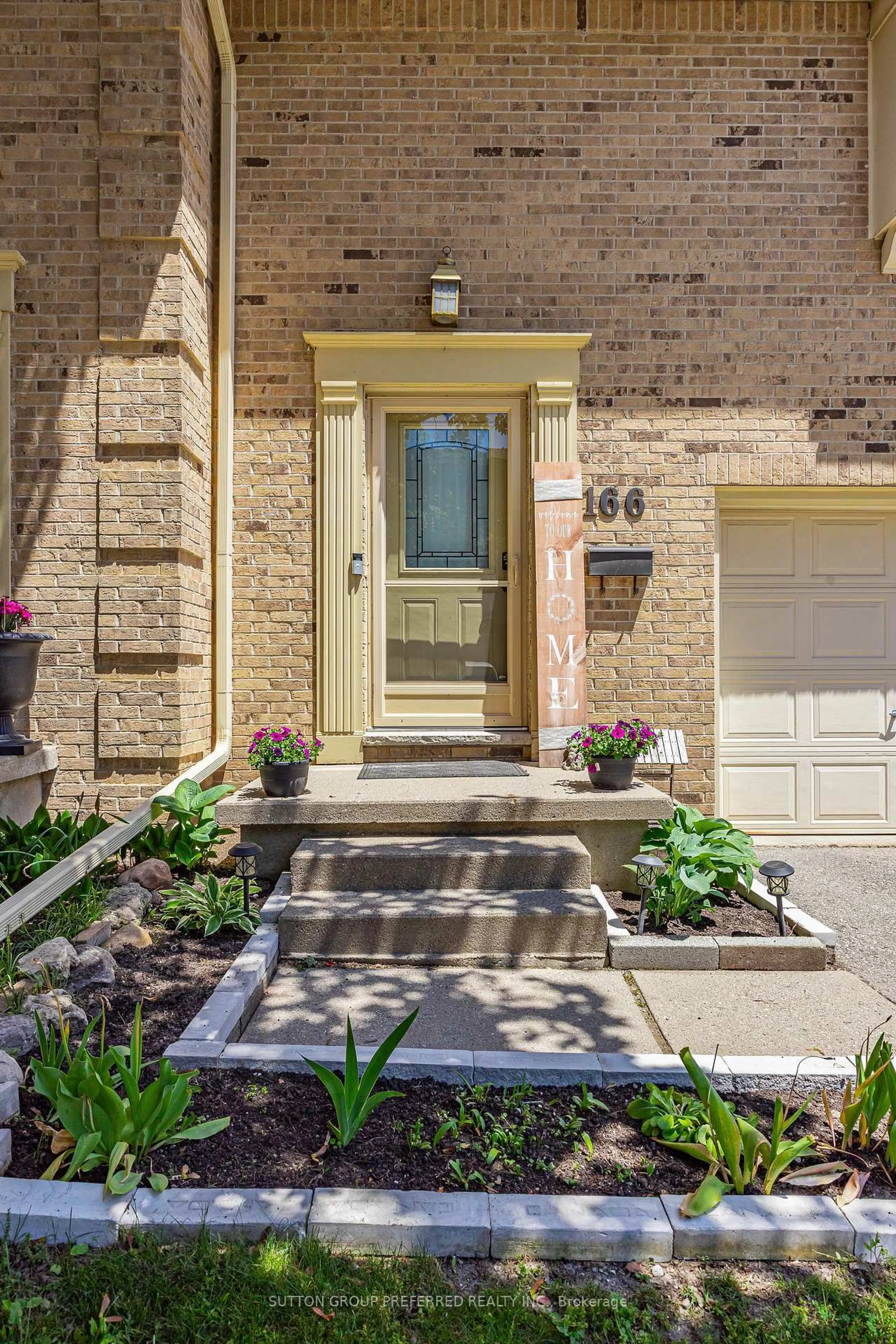 Home with brick exterior material, street for 900 Pond View Rd #166, London South Ontario N5Z 4L7