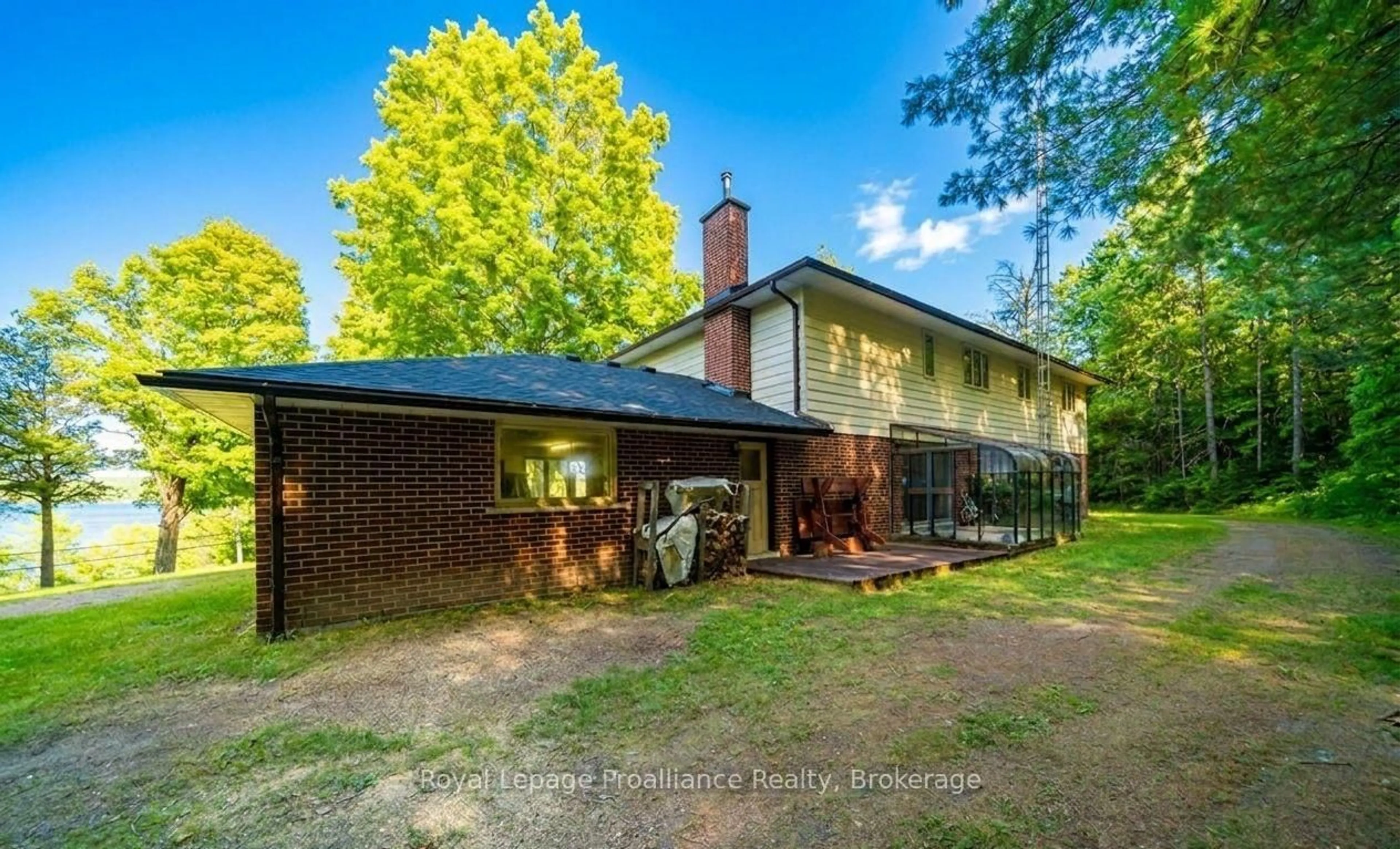 A pic from outside/outdoor area/front of a property/back of a property/a pic from drone, unknown for 17100 Highway 41, Cloyne Ontario K0H 1K0