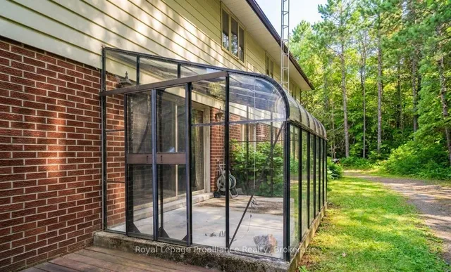 17100 Highway 41, Cloyne 5