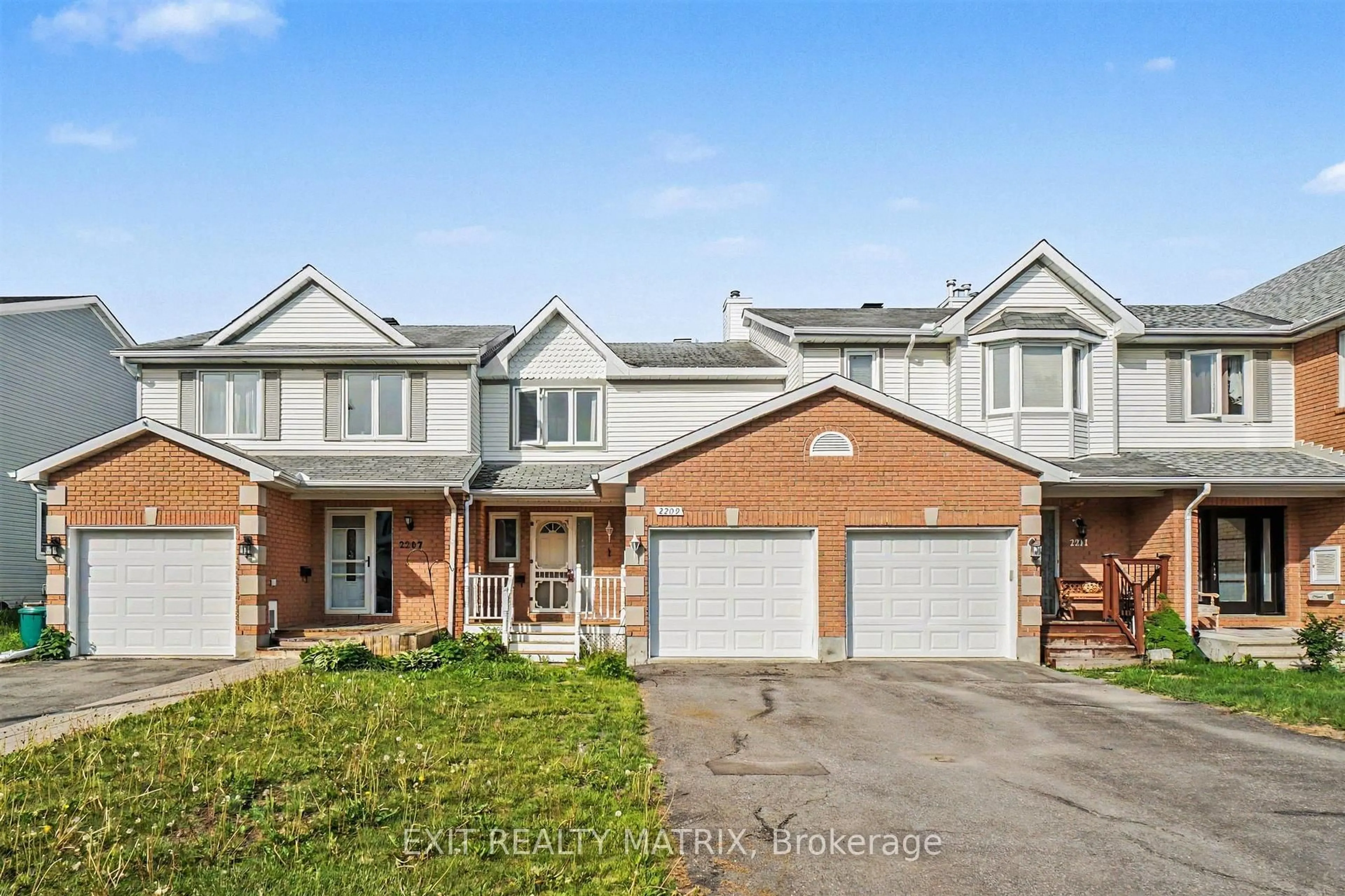 Home with brick exterior material, street for 2209 Saturn Cres, Ottawa Ontario K4A 3T6