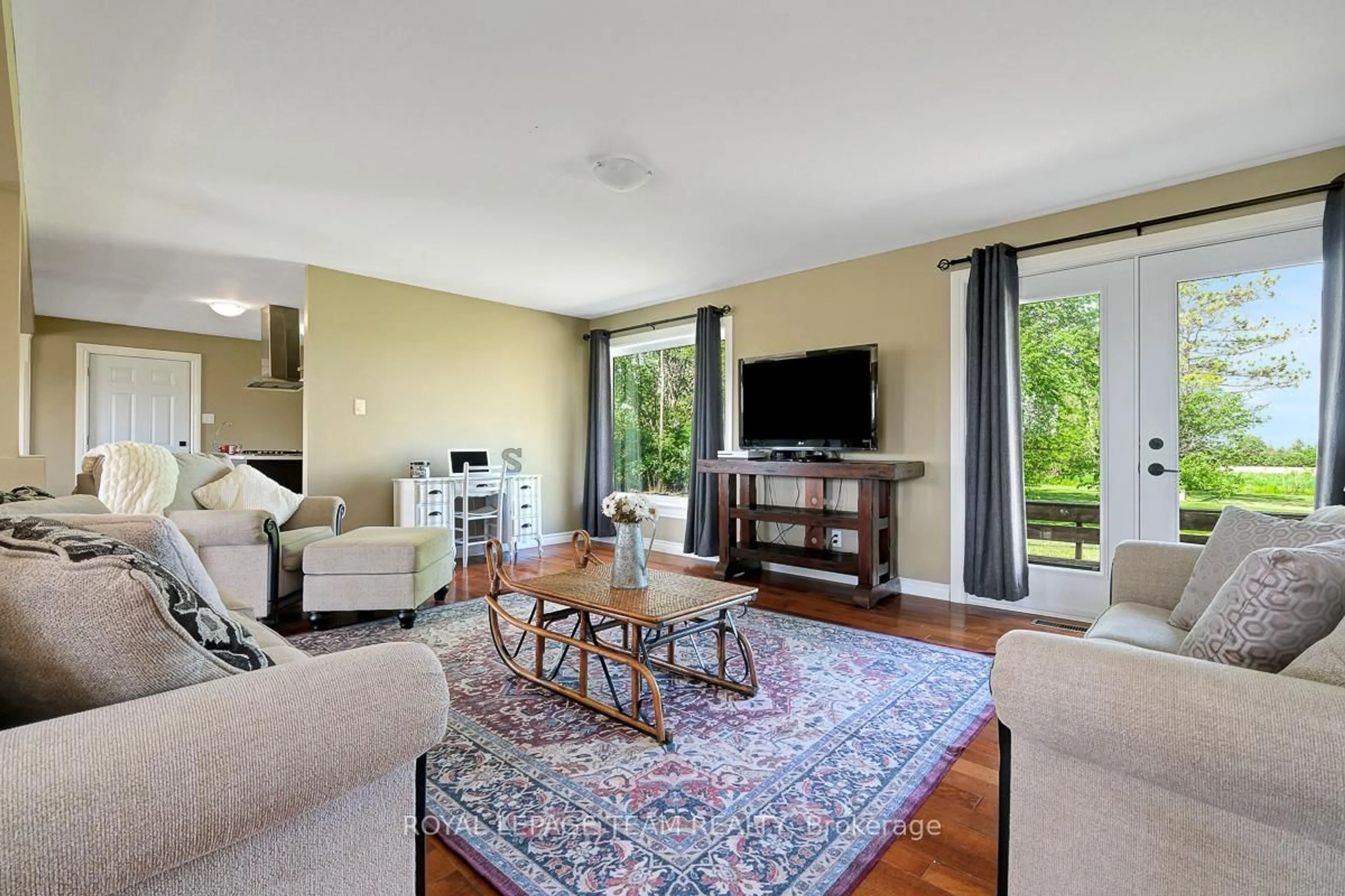 Living room with furniture, unknown for 229 Magee Rd, North Grenville Ontario K0G 1J0