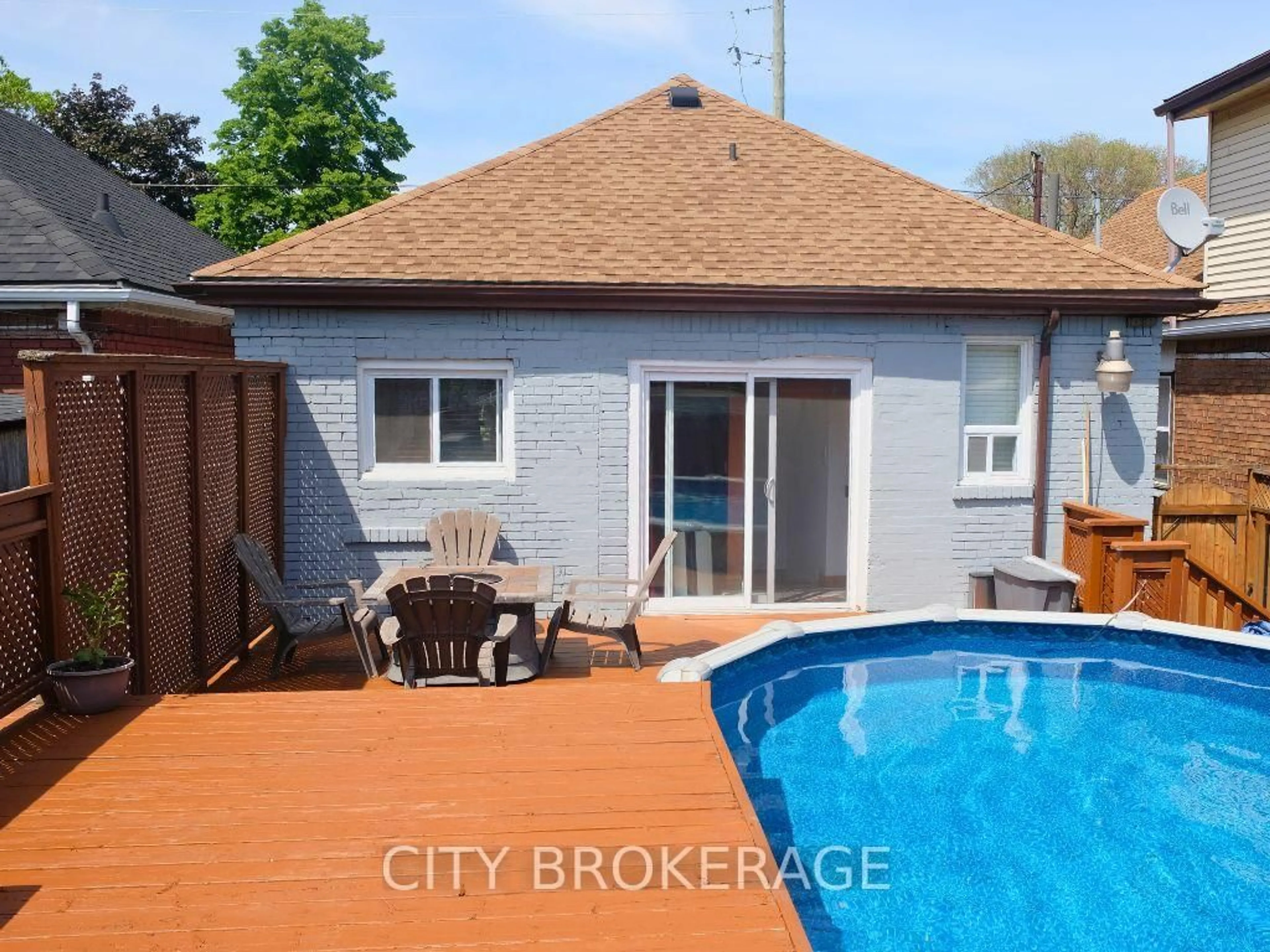 Unknown for 42 Dalhousie Ave, Hamilton Ontario L8L 3J5