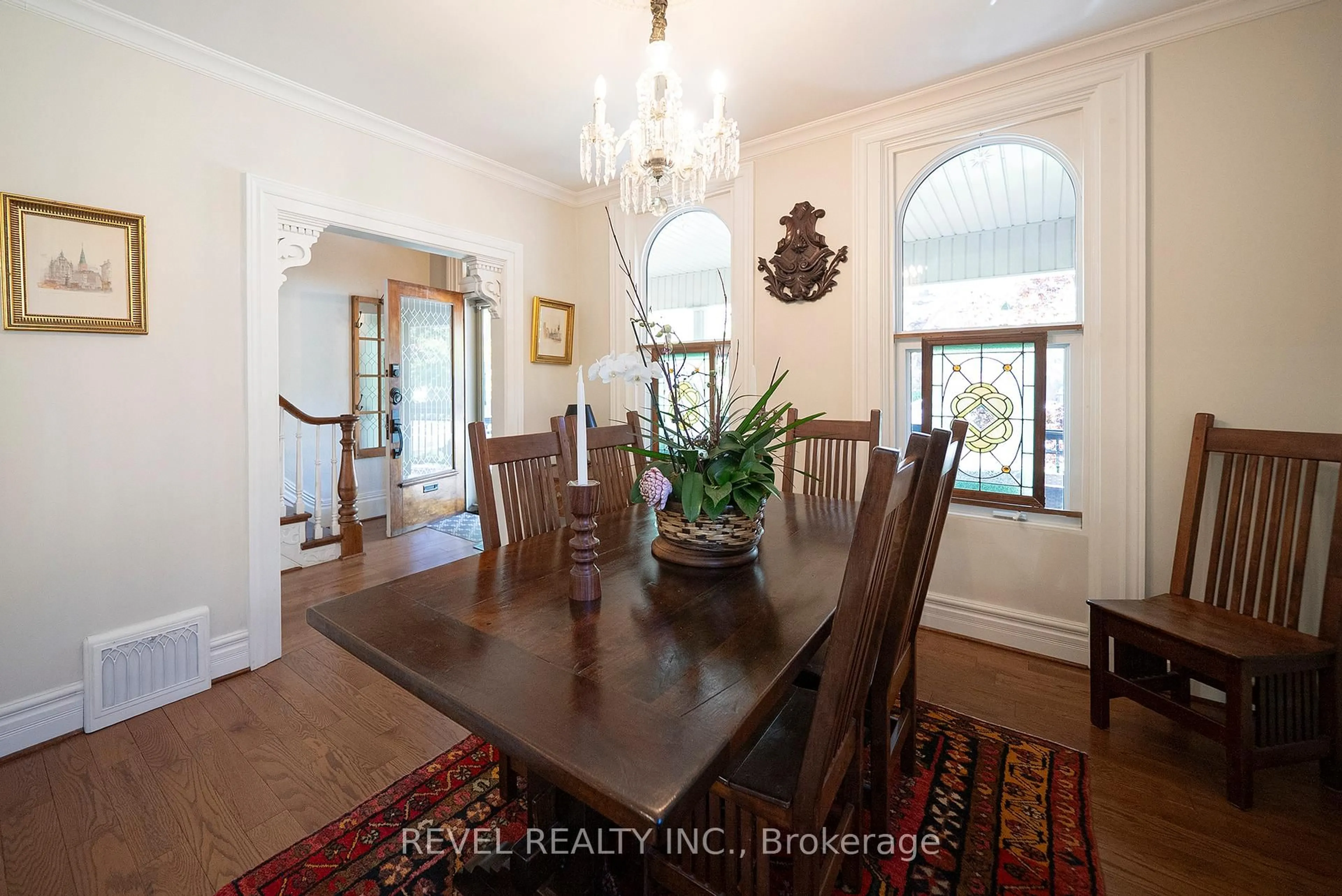 Dining room, unknown for 11 Chestnut Ave, Brantford Ontario N3T 4B9