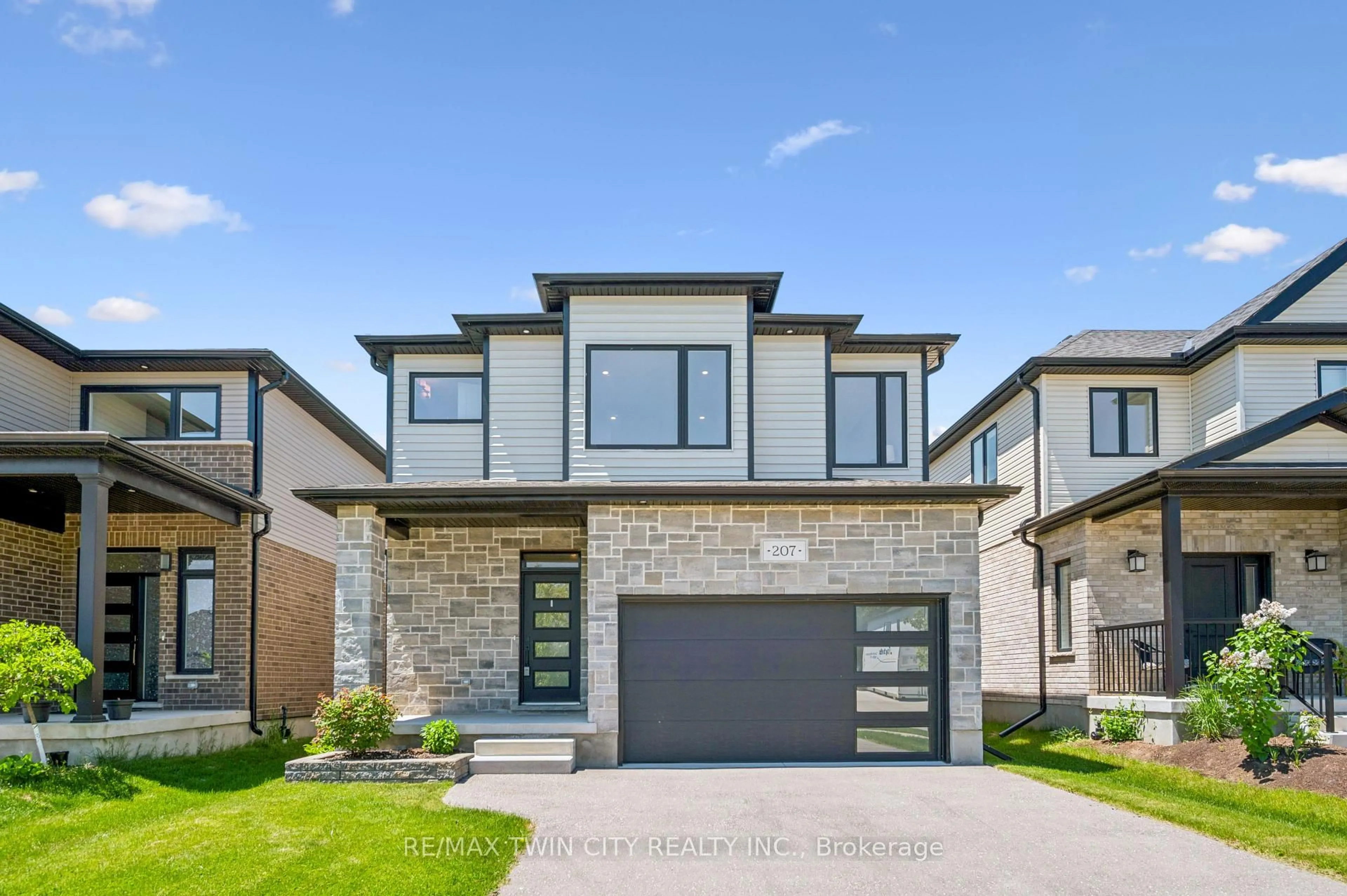 Home with brick exterior material, street for 207 Timber Trail Rd, Wellesley Ontario N3B 0E4