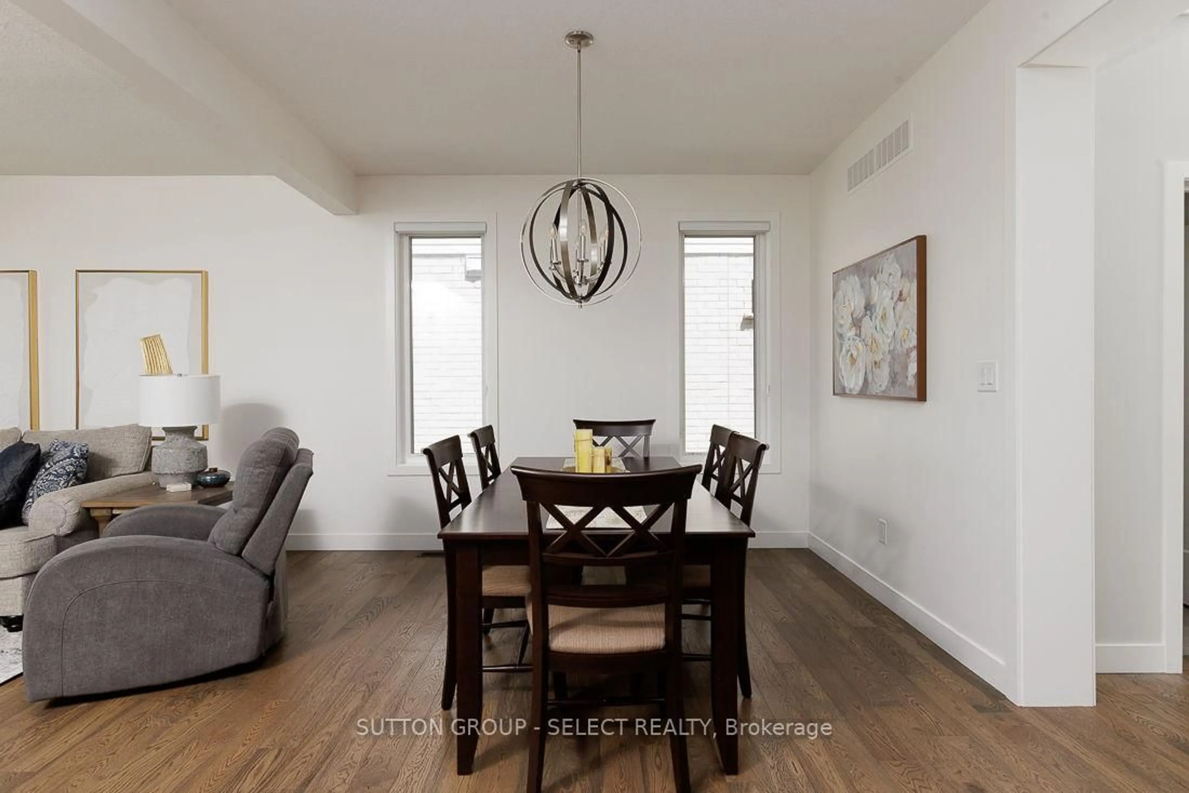 Dining room, wood/laminate floor for 2539 Buroak Dr, London North Ontario N6G 3X7