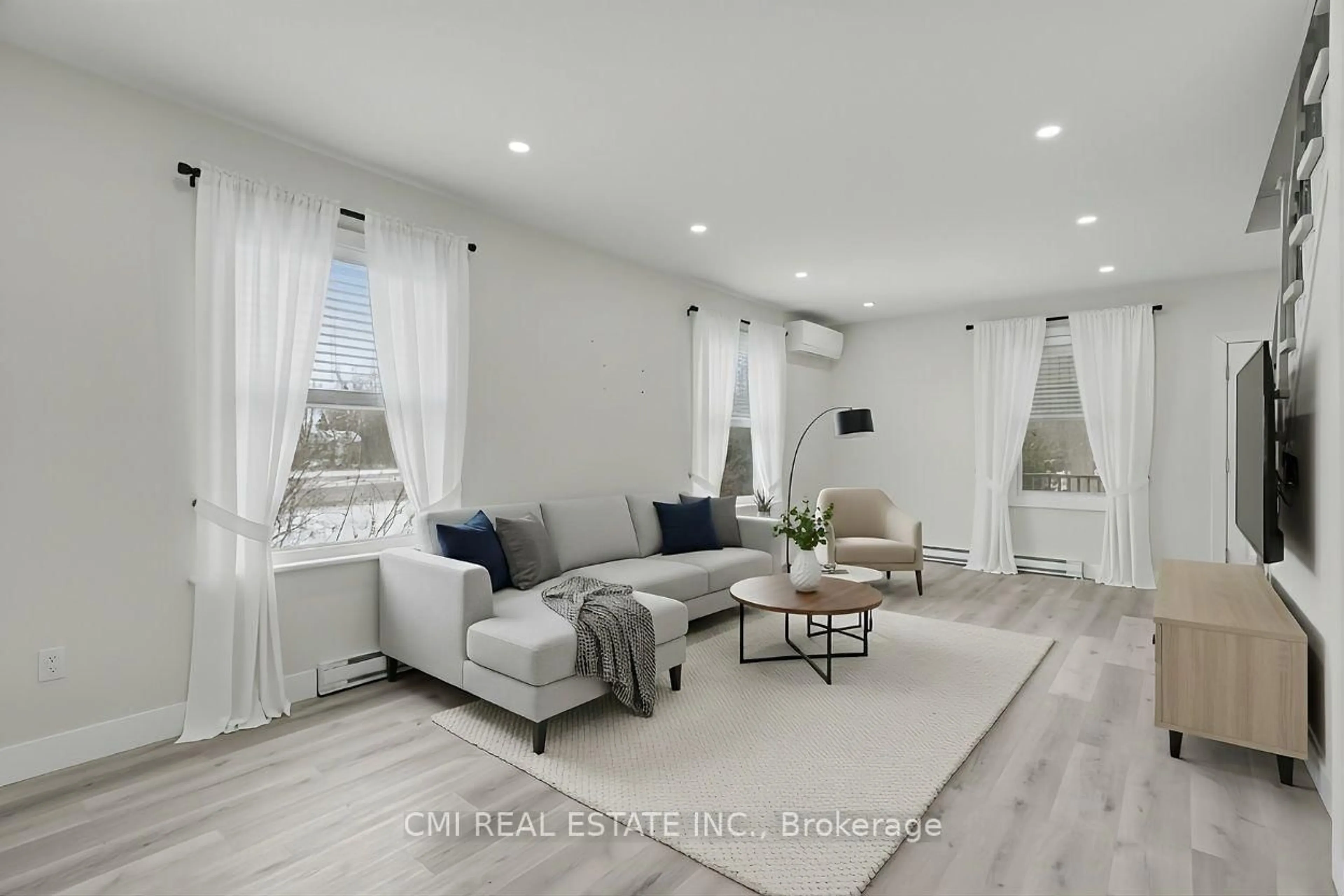 Living room with furniture, unknown for 2546 Wilson St, Hamilton Ontario L0R 1A0