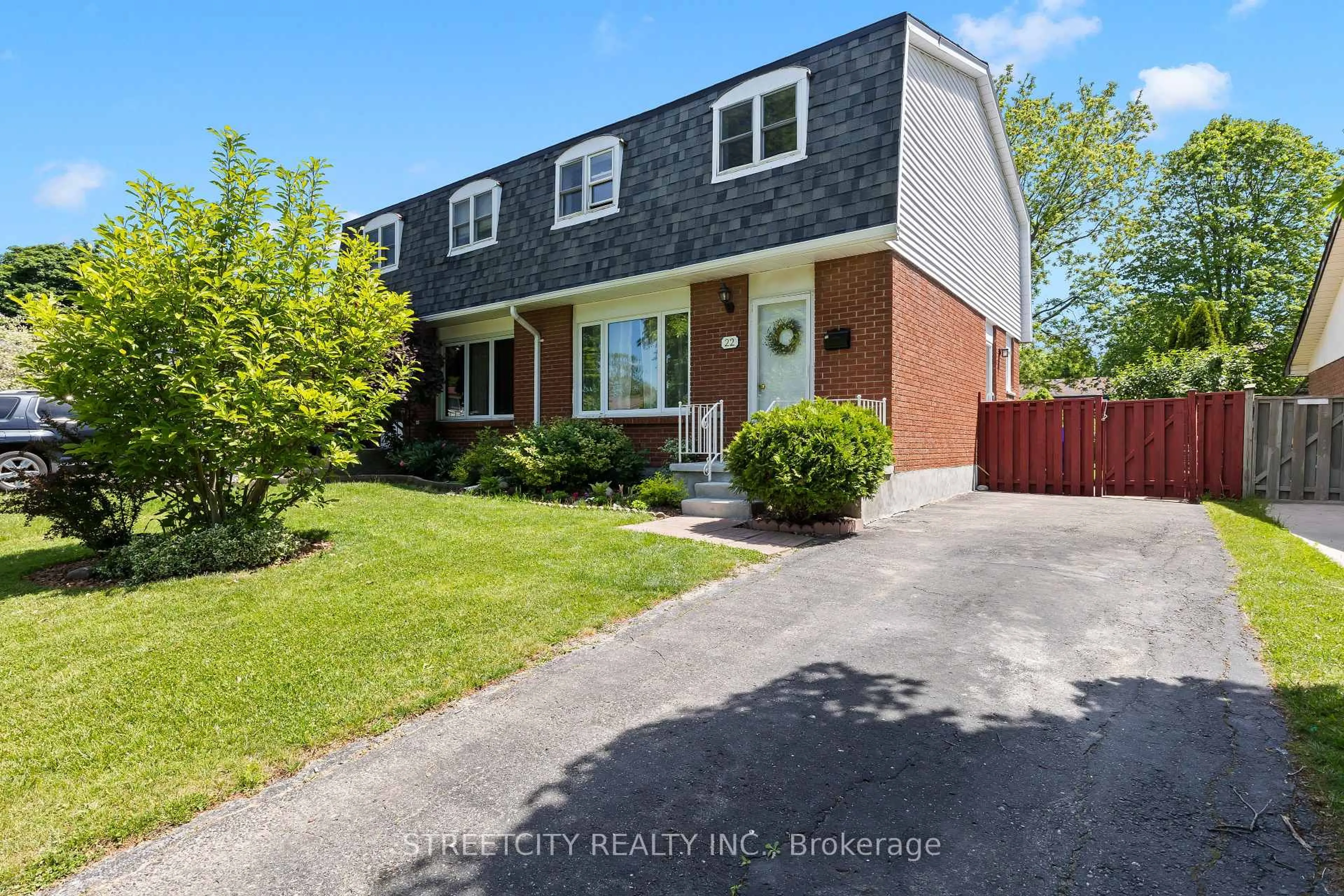 Unknown for 22 Vincent Cres, London South Ontario N6C 5L8