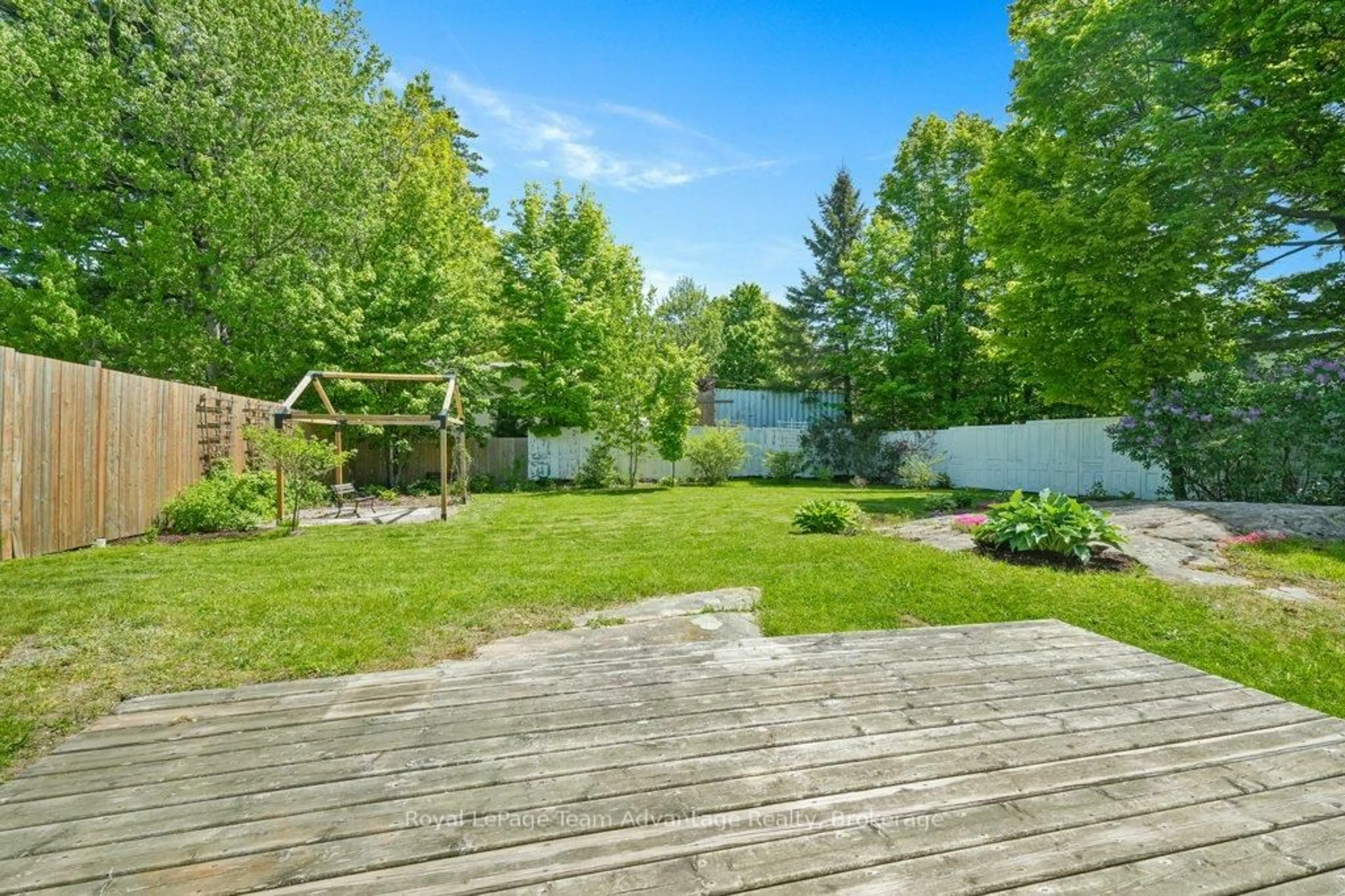 Patio, forest/trees view for 17 Joseph St, Parry Sound Ontario P2A 2G3