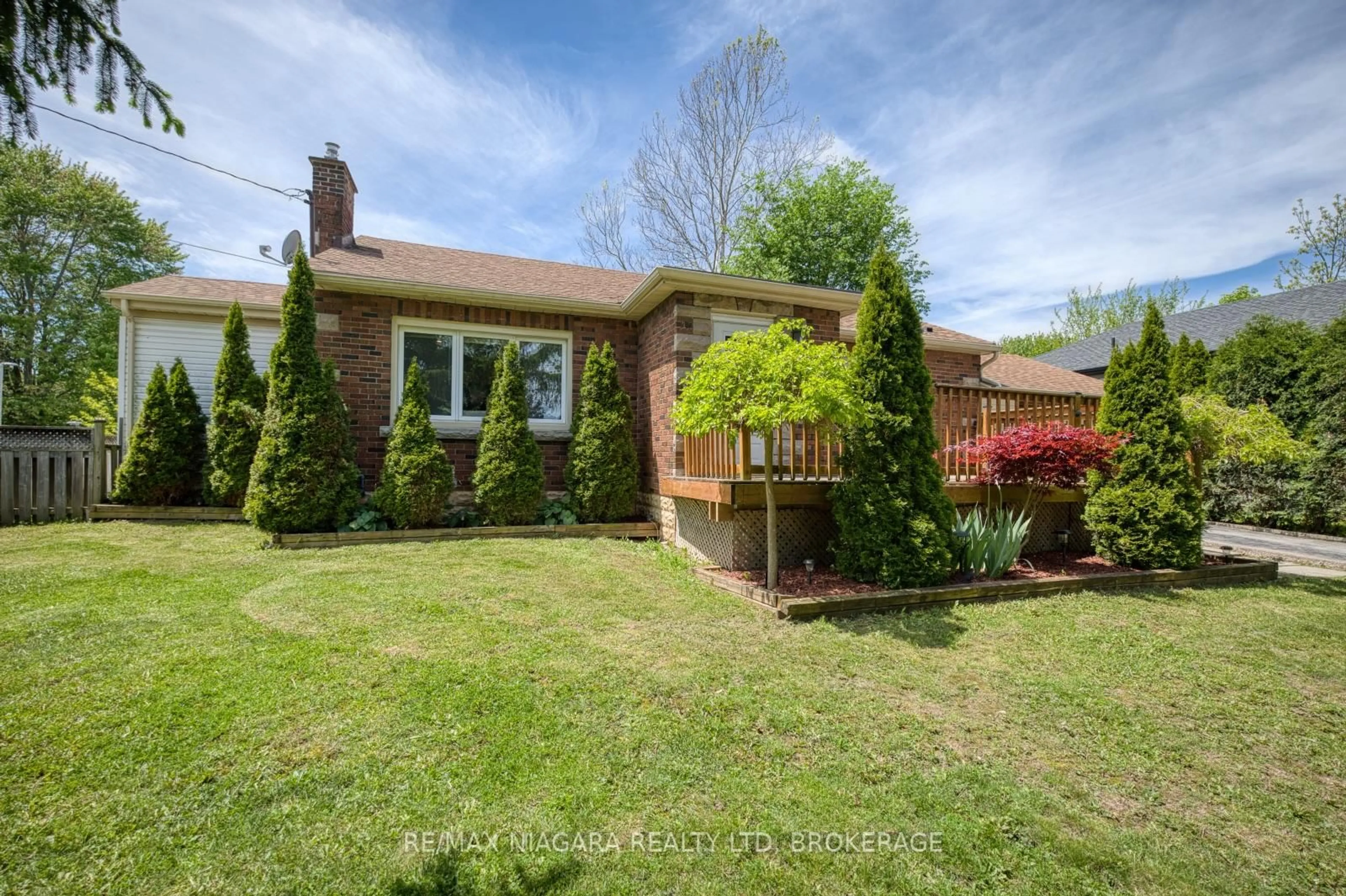 Unknown for 31 Carlton Ave, Welland Ontario L3C 1P8