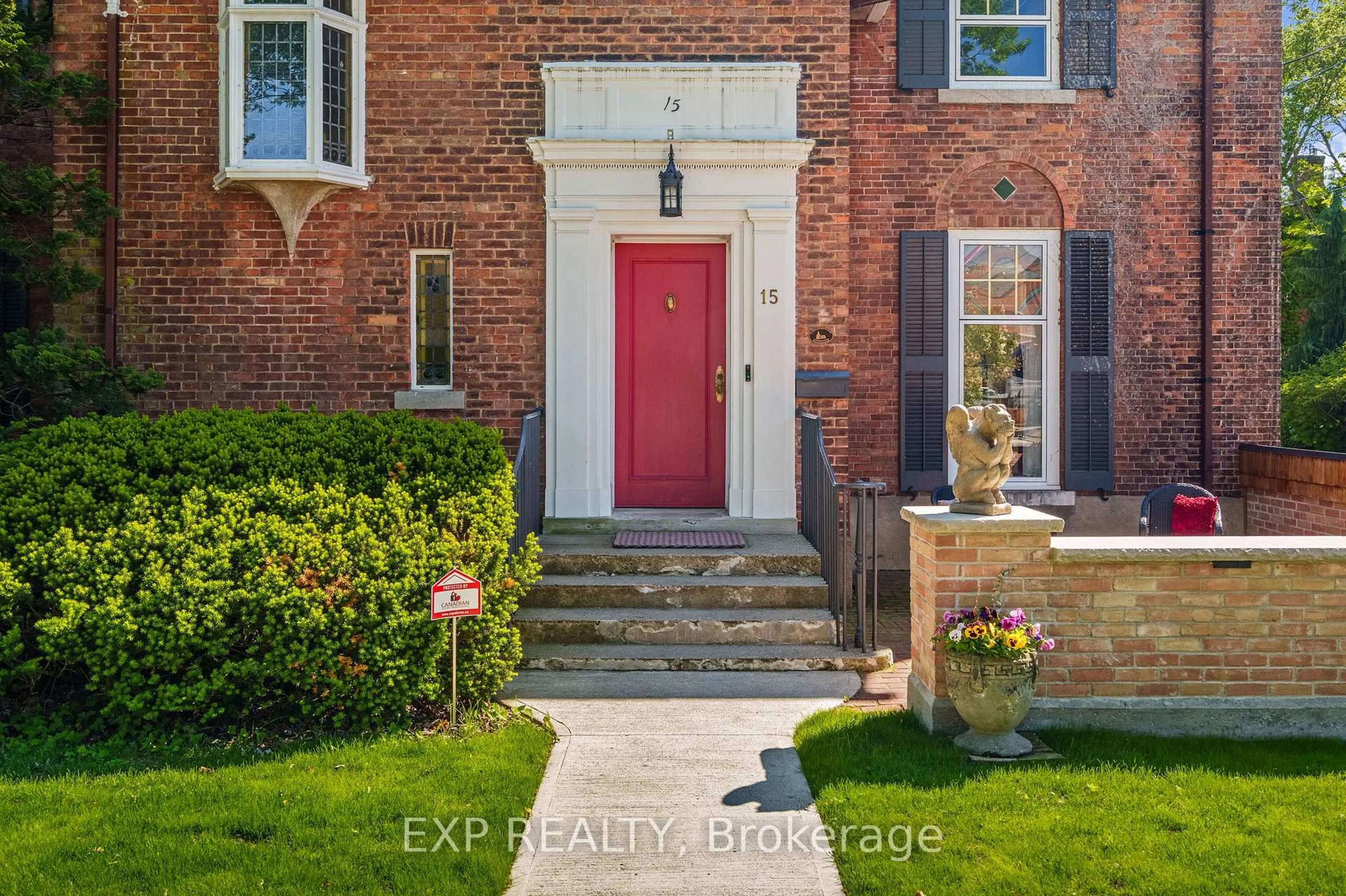 Home with brick exterior material, street for 15 Trafalgar St, St. Catharines Ontario L2R 3L9