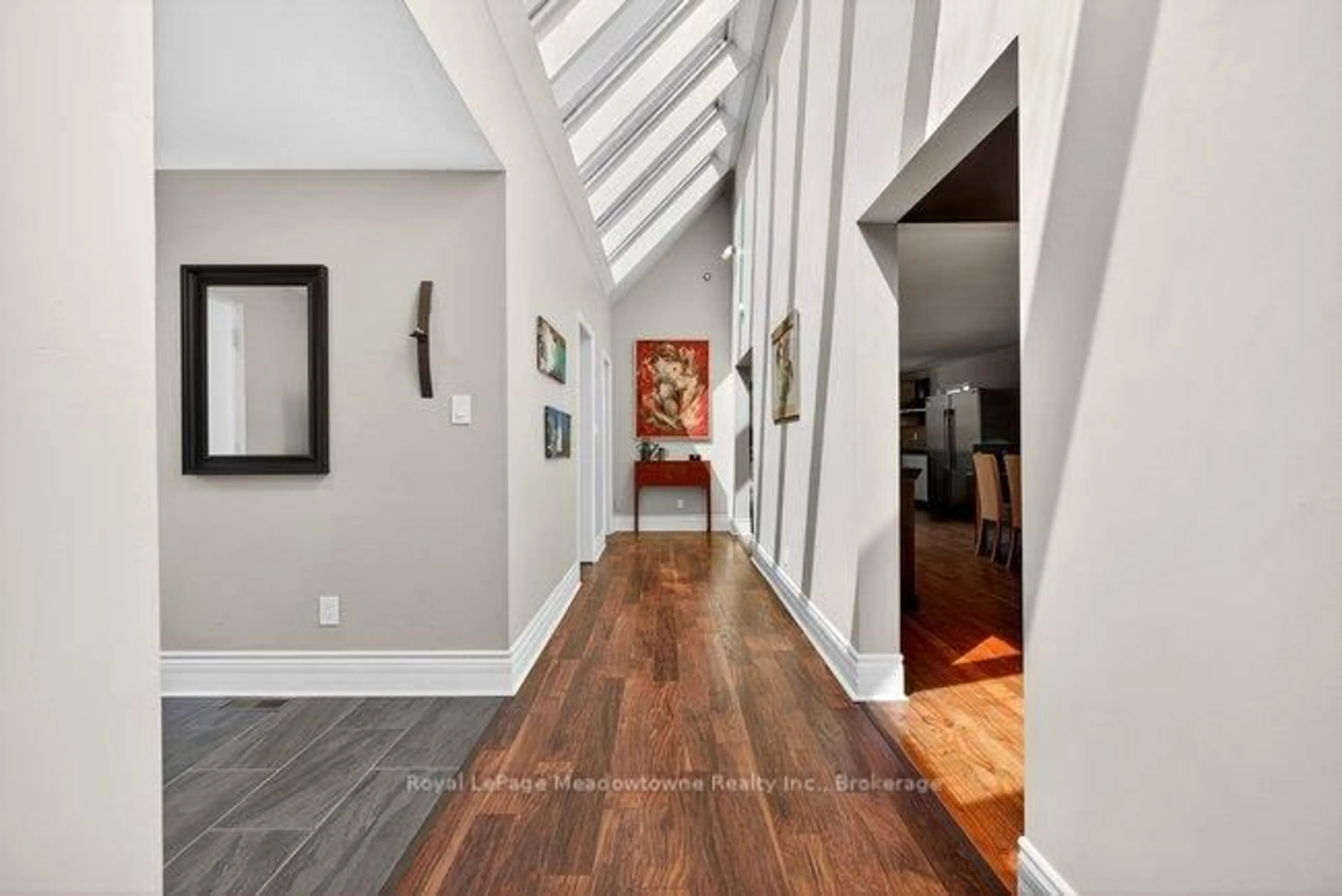 Indoor entryway for 8122 Eramosa Garafraxa Townline, Centre Wellington Ontario N1M 2W5