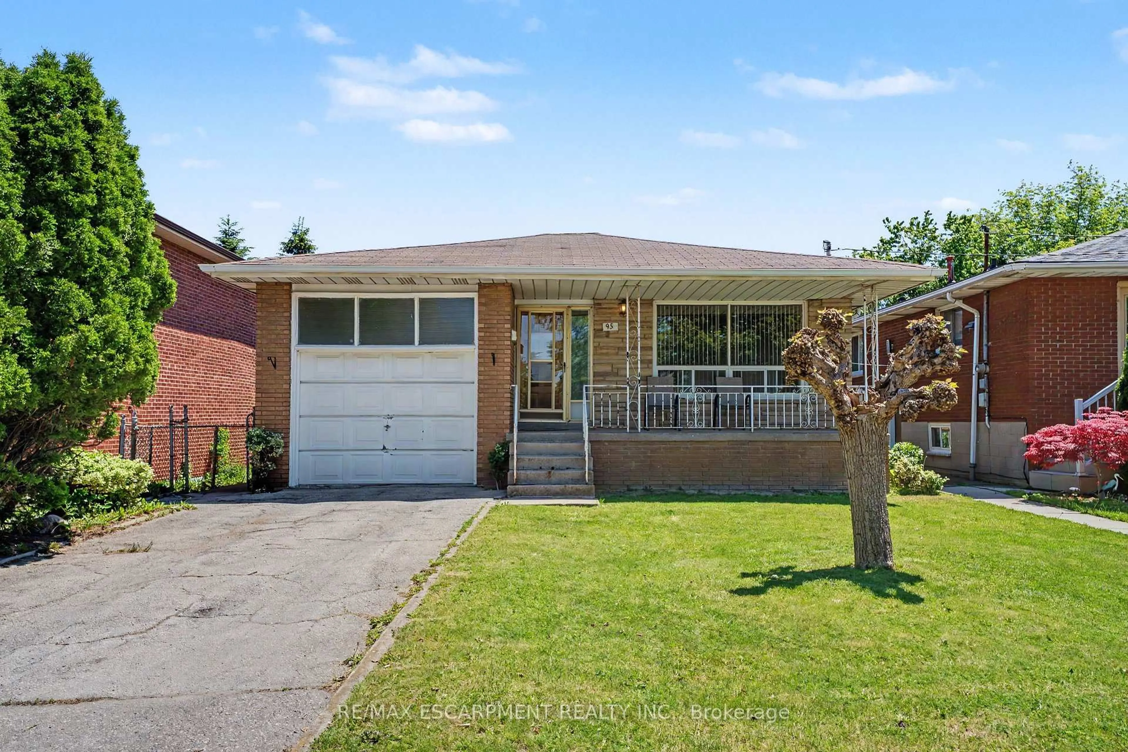 Home with brick exterior material, street for 95 Fieldway Dr, Hamilton Ontario L9A 2L5