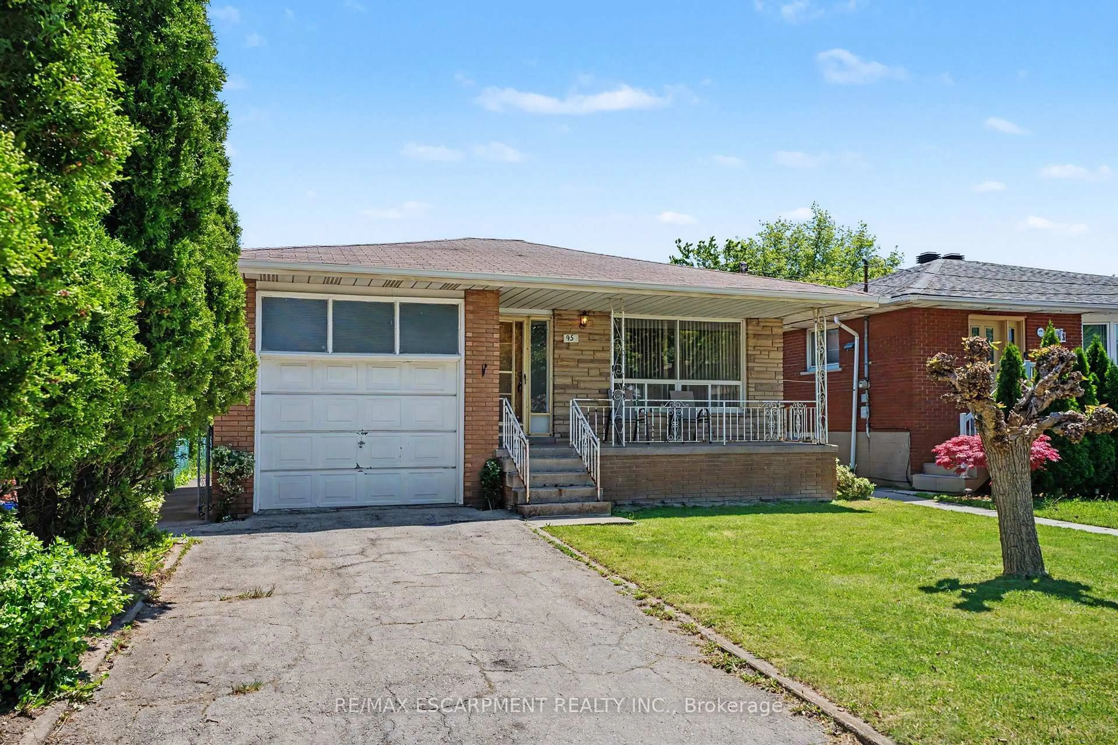Home with brick exterior material, street for 95 Fieldway Dr, Hamilton Ontario L9A 2L5