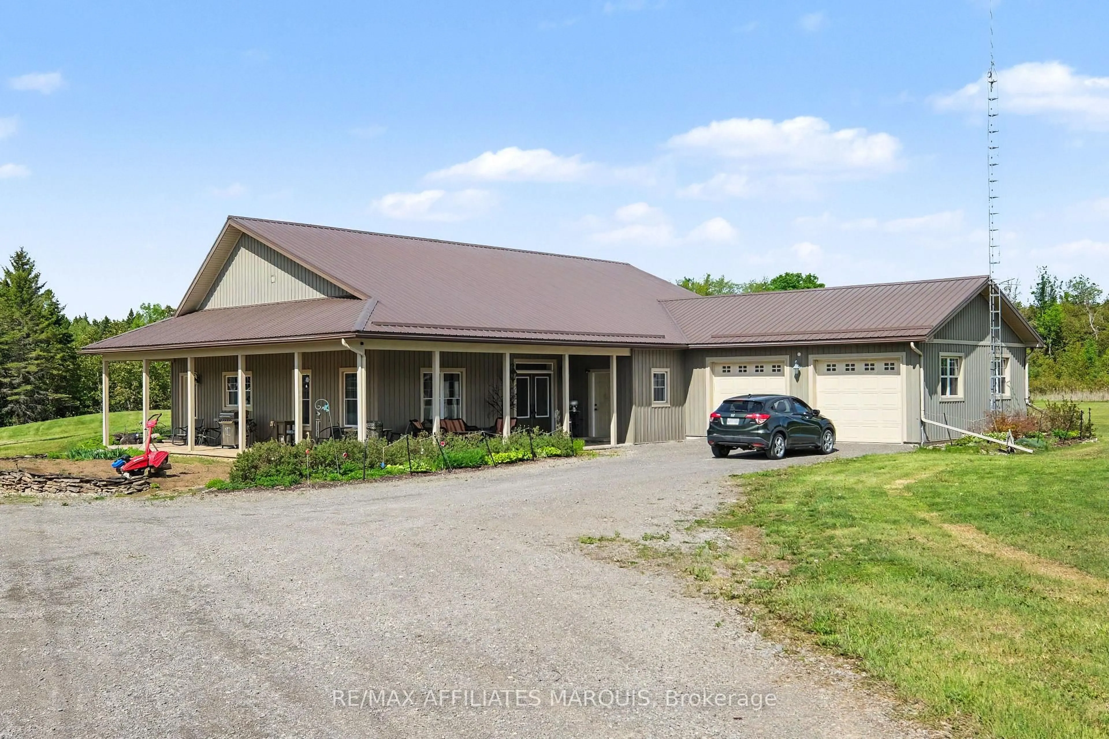 A pic from outside/outdoor area/front of a property/back of a property/a pic from drone, building for 14222 County Rd 15 Rd, Merrickville-Wolford Ontario K0G 1N0