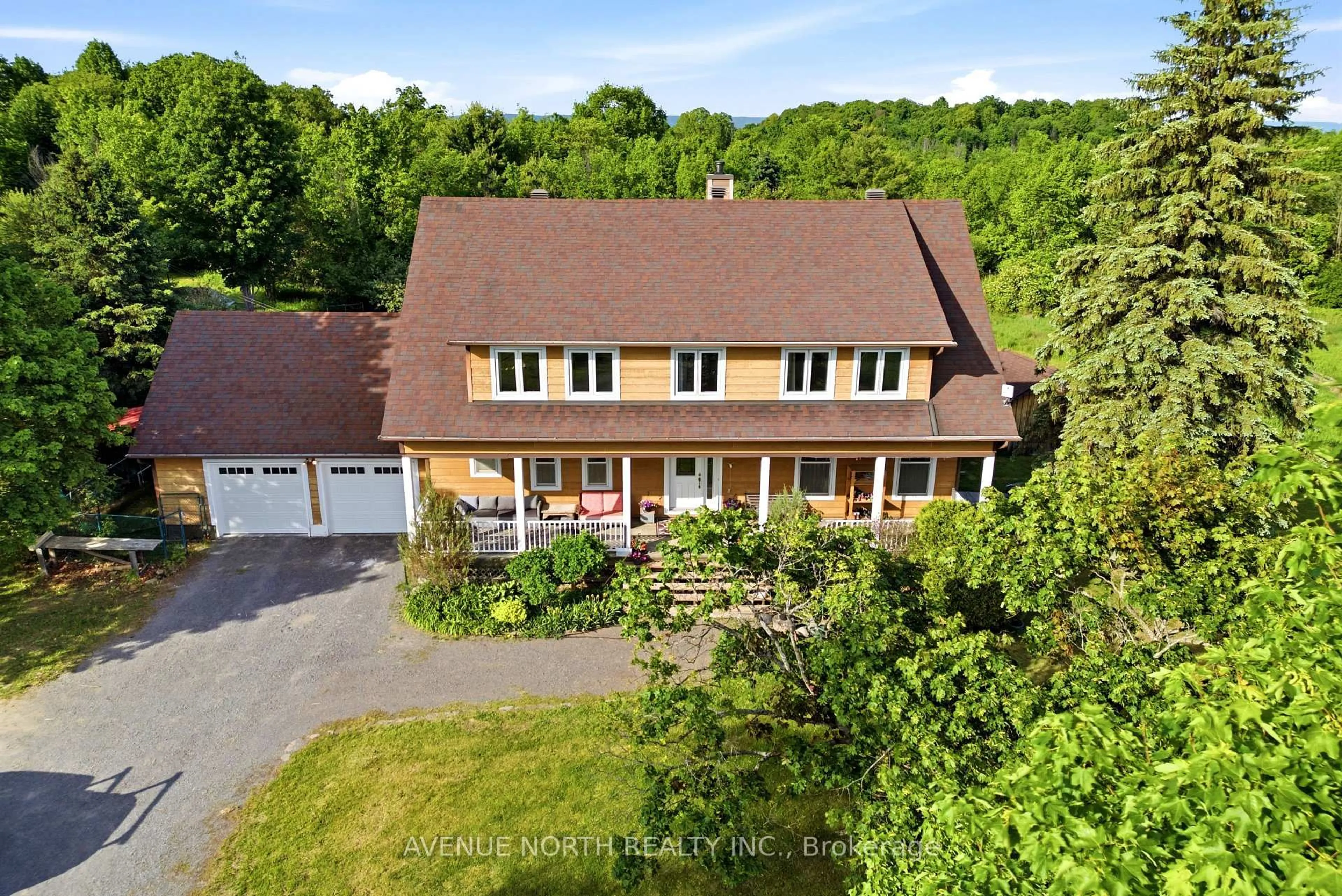 A pic from outside/outdoor area/front of a property/back of a property/a pic from drone, unknown for 4446 STONECREST Rd, Ottawa Ontario K0A 3M0