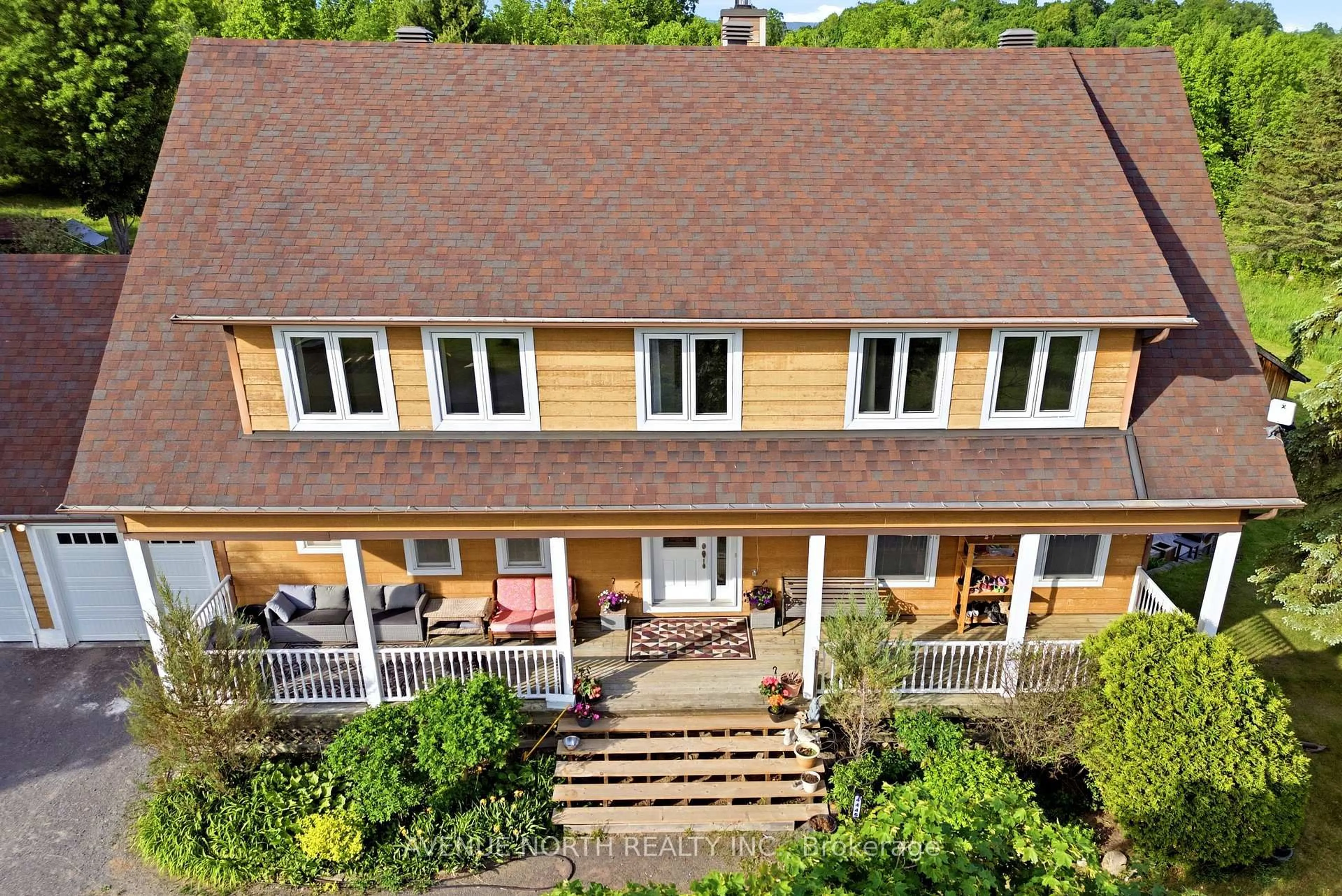 A pic from outside/outdoor area/front of a property/back of a property/a pic from drone, unknown for 4446 STONECREST Rd, Ottawa Ontario K0A 3M0