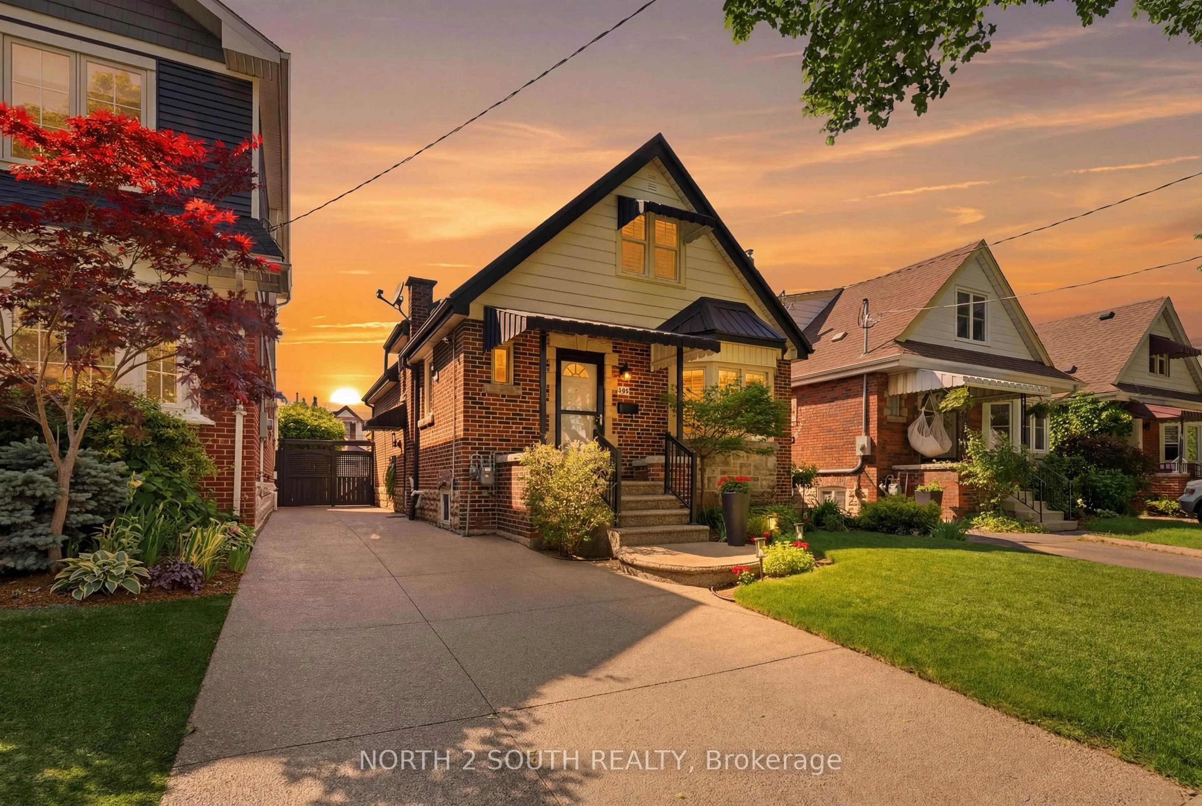 Home with brick exterior material, street for 212 Wexford Ave, Hamilton Ontario L8K 2P2