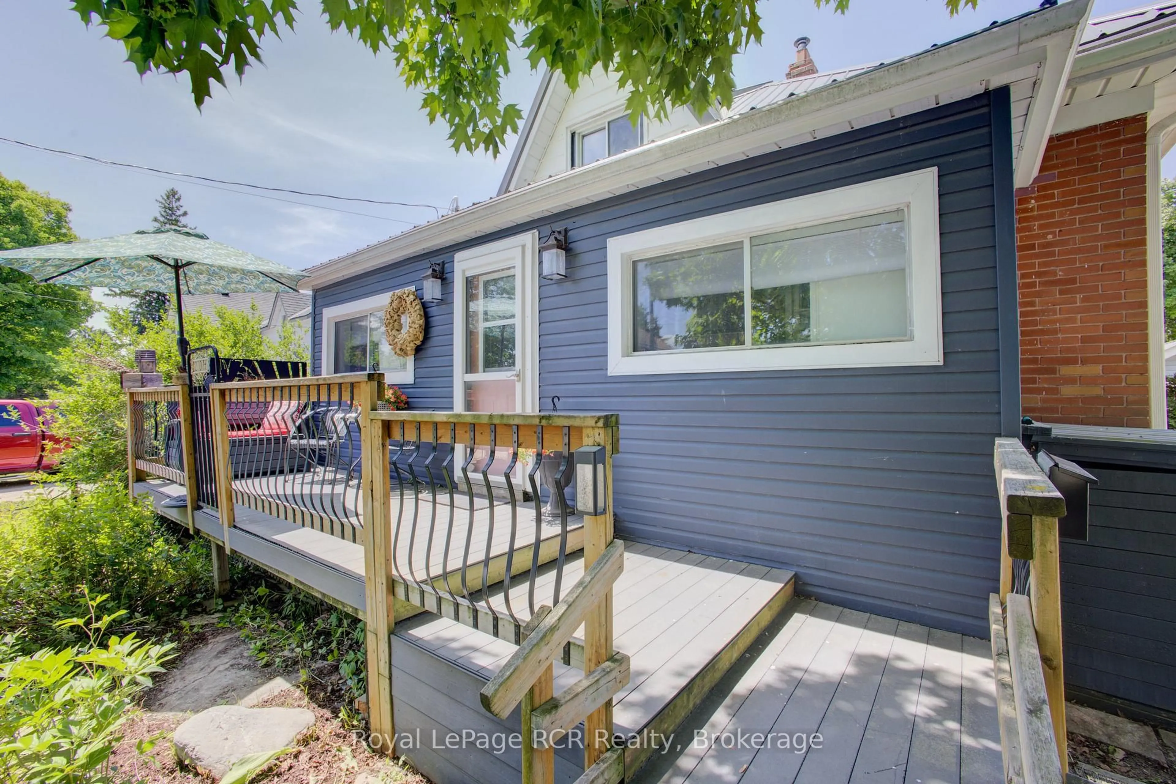 Unknown for 204 King St, North Perth Ontario N0G 1B0