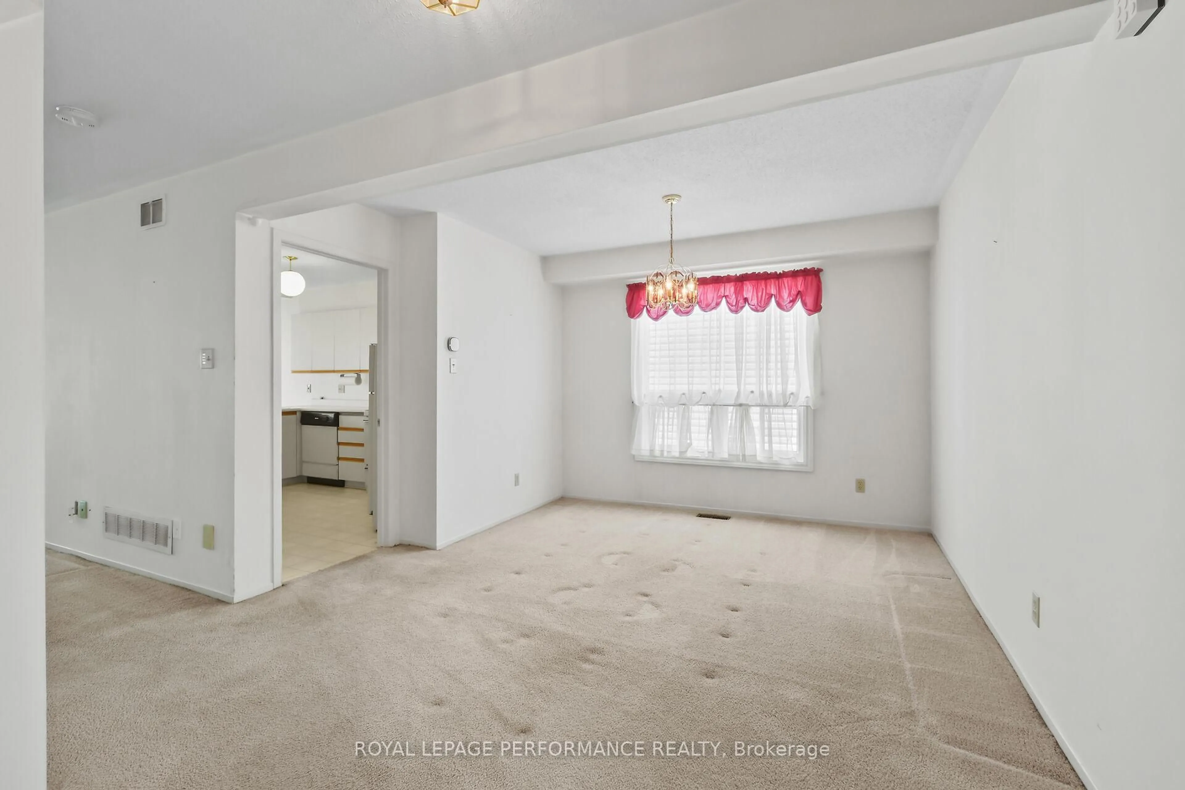 A pic of a room for 9 Saddle Cres, Ottawa Ontario K1G 5L4