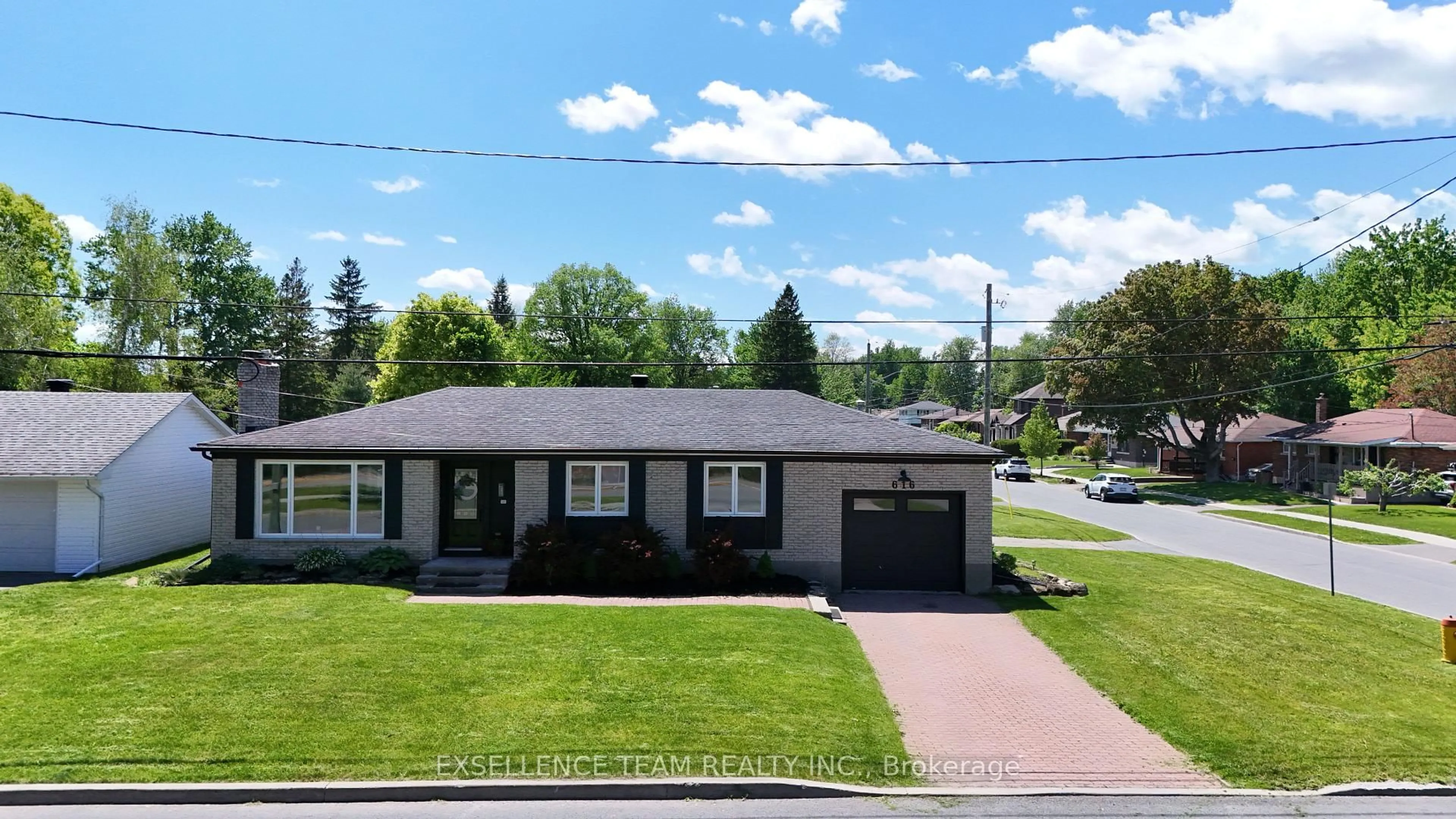 Unknown for 616 Surgenor St, Cornwall Ontario K6J 2H4