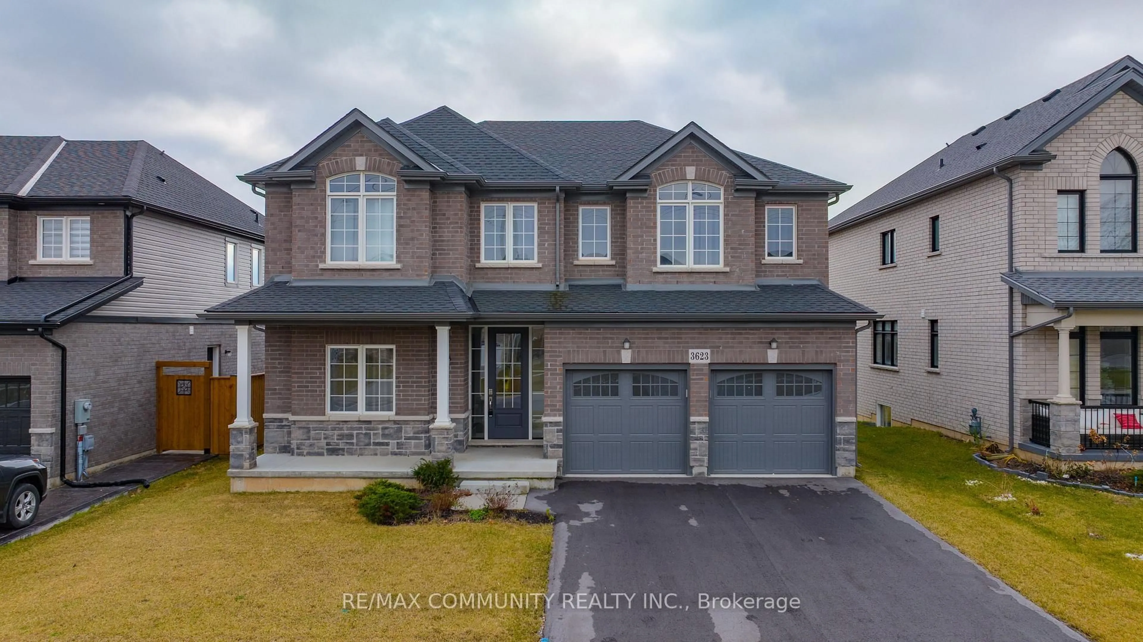 Home with brick exterior material, street for 3623 Thunder Bay Rd, Fort Erie Ontario L0S 1N0