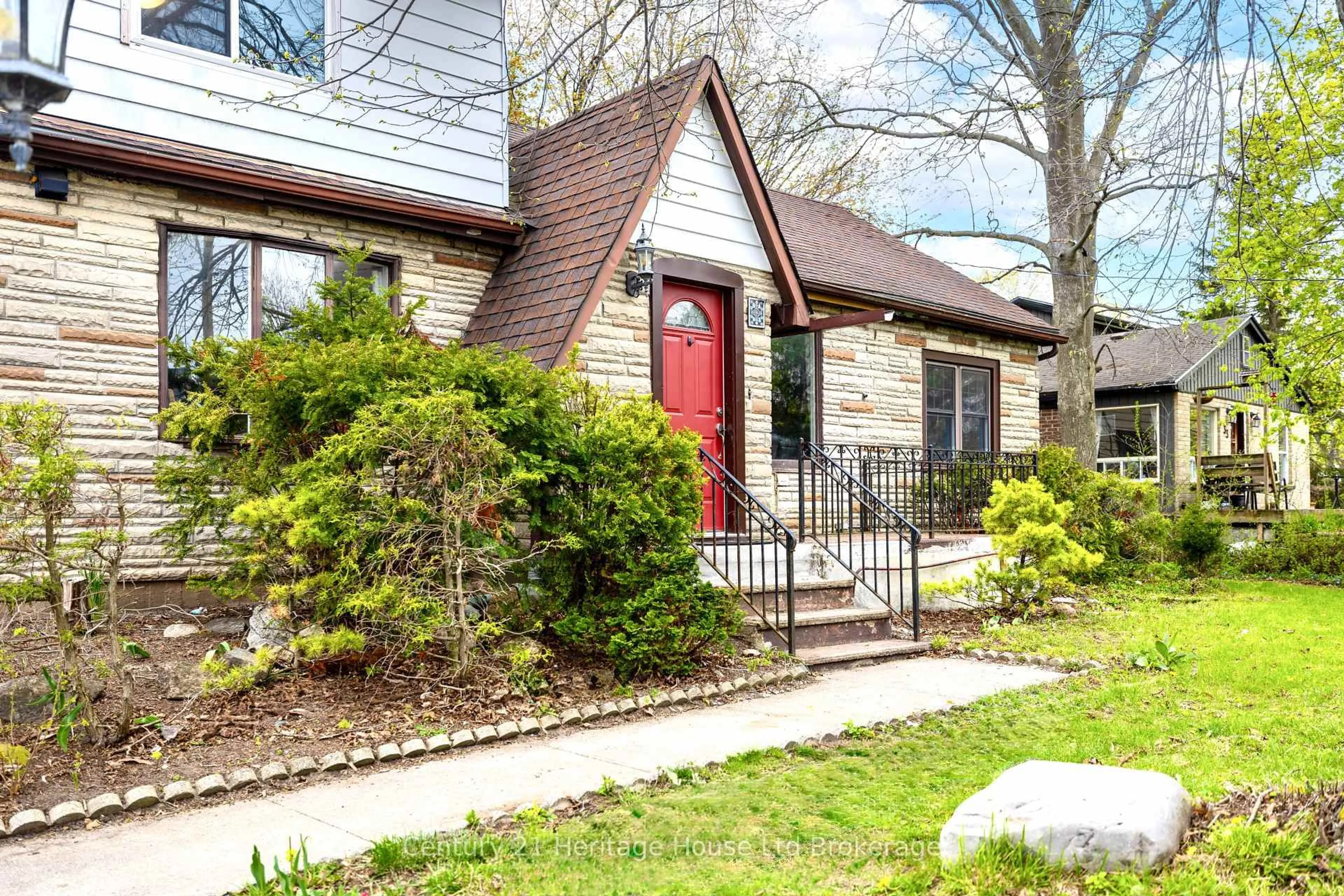 Home with brick exterior material, street for 31 Wethered St, London East Ontario N5Y 1G8