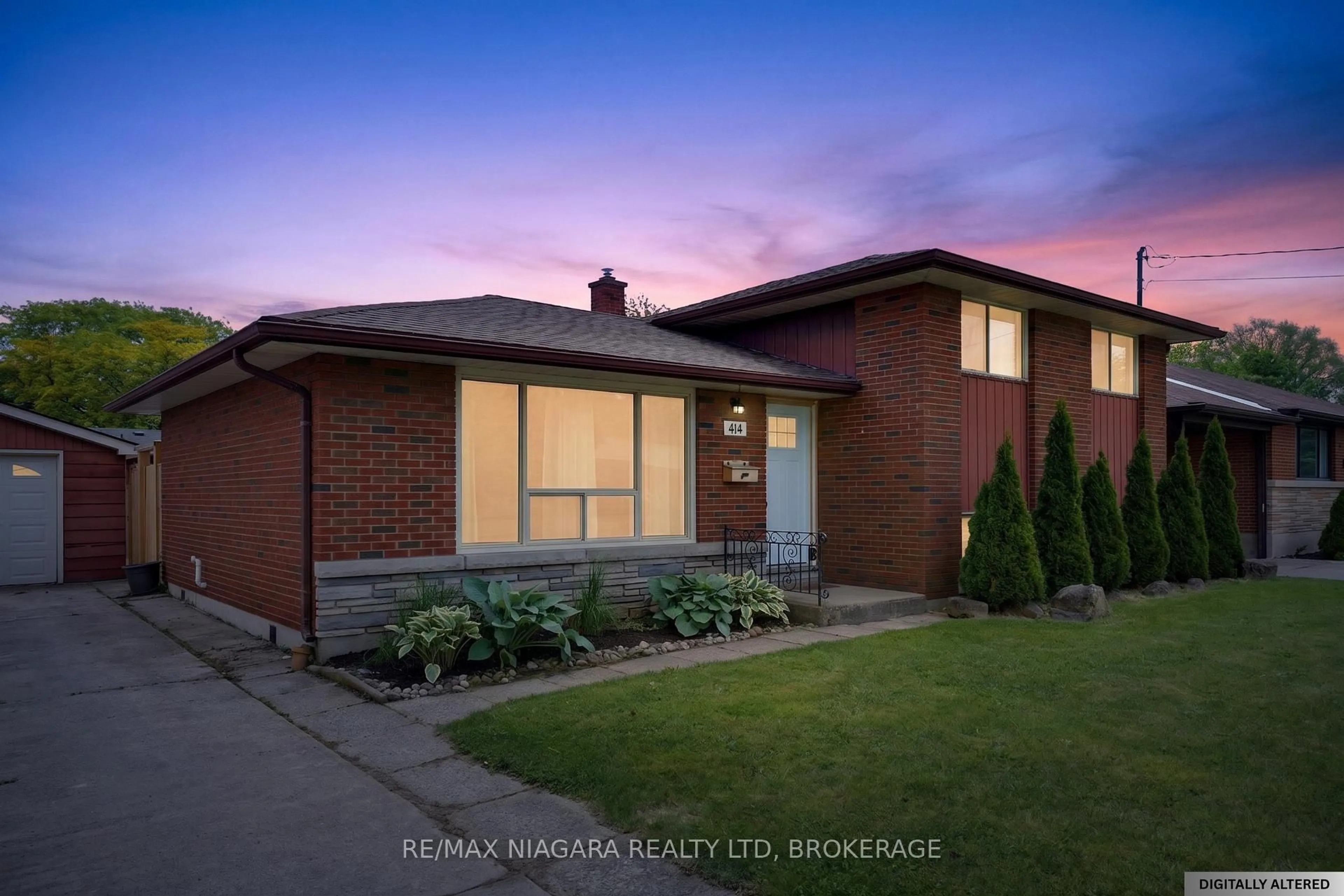 Home with brick exterior material, unknown for 414 Bunting Rd, St. Catharines Ontario L2M 3Z2