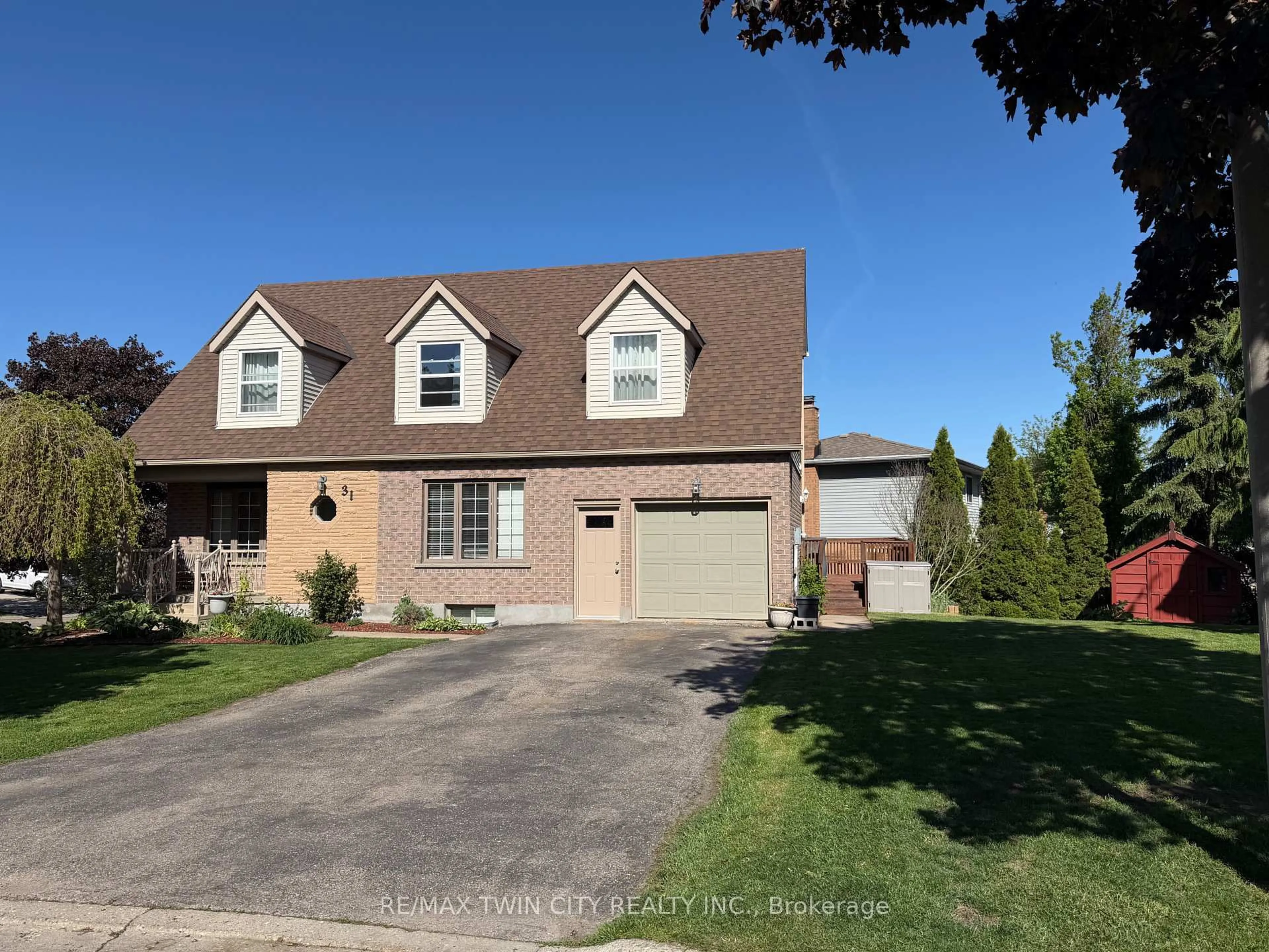 Unknown for 31 Windermere Crt, Kitchener Ontario N2N 2W3