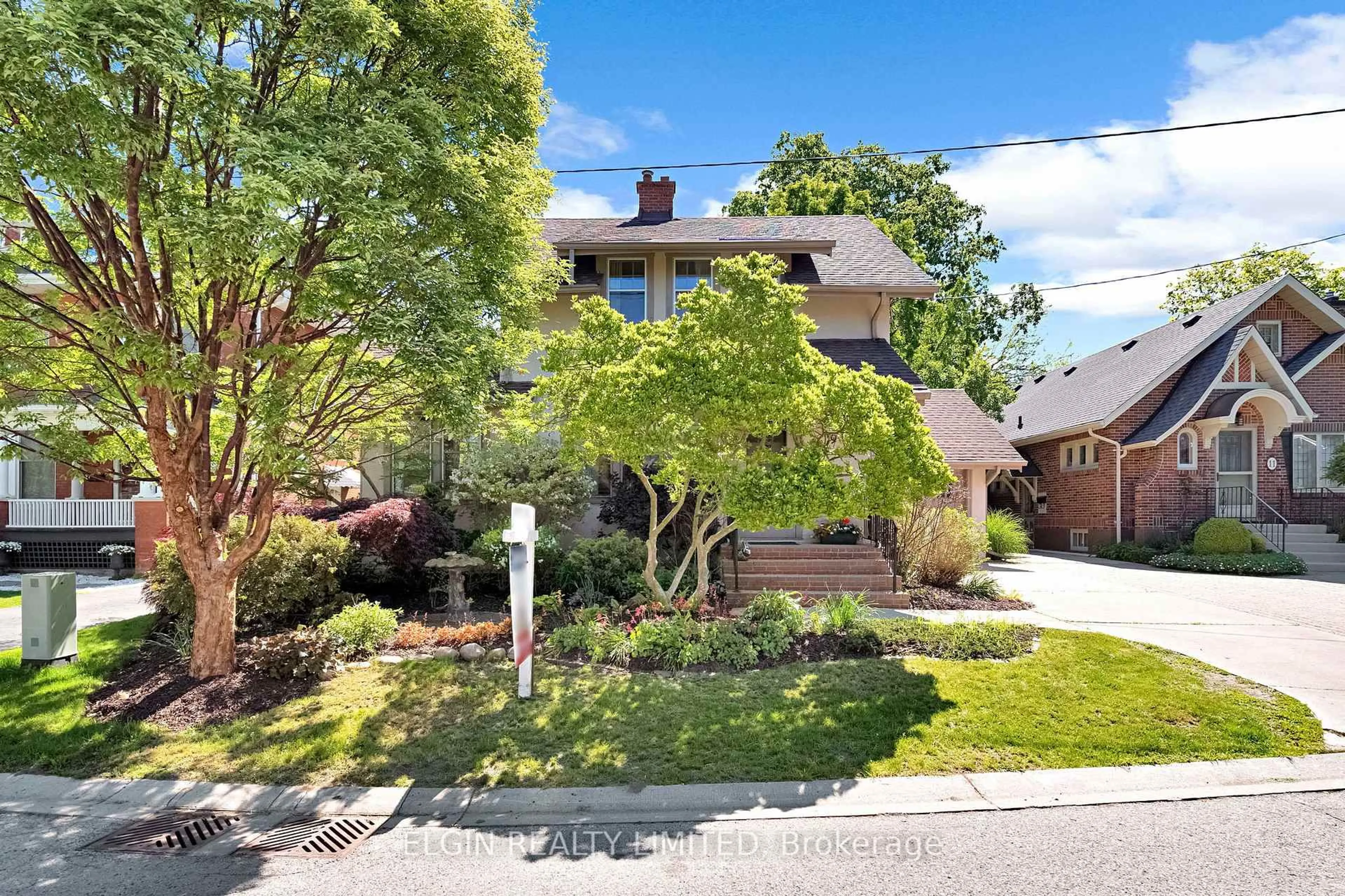 Home with brick exterior material, street for 9 Farley Pl, St. Thomas Ontario N5R 3E6