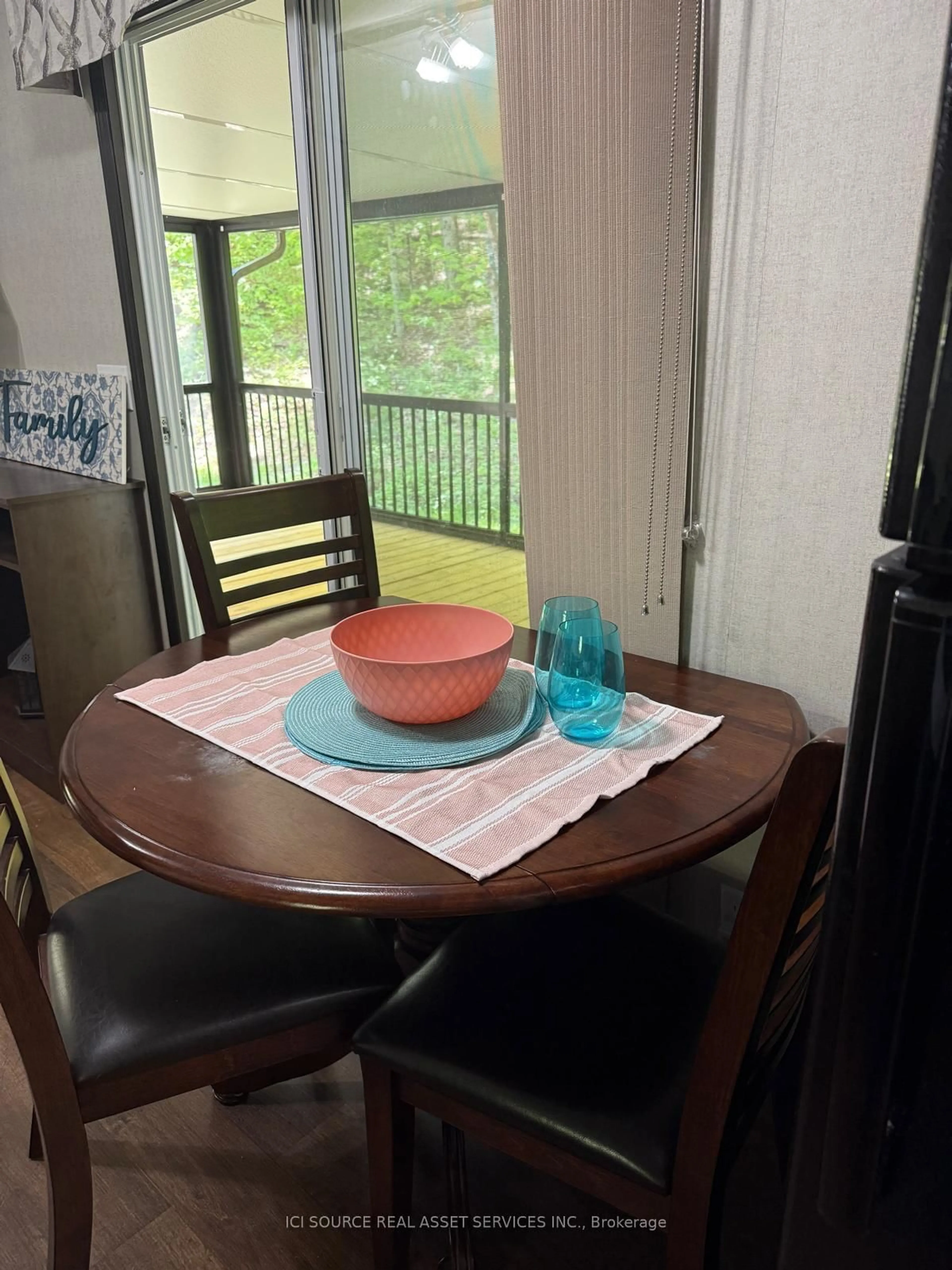 Dining room, unknown for 1047 Bonnie Lake Camp Rd #FNC426, Bracebridge Ontario P1L 1W9