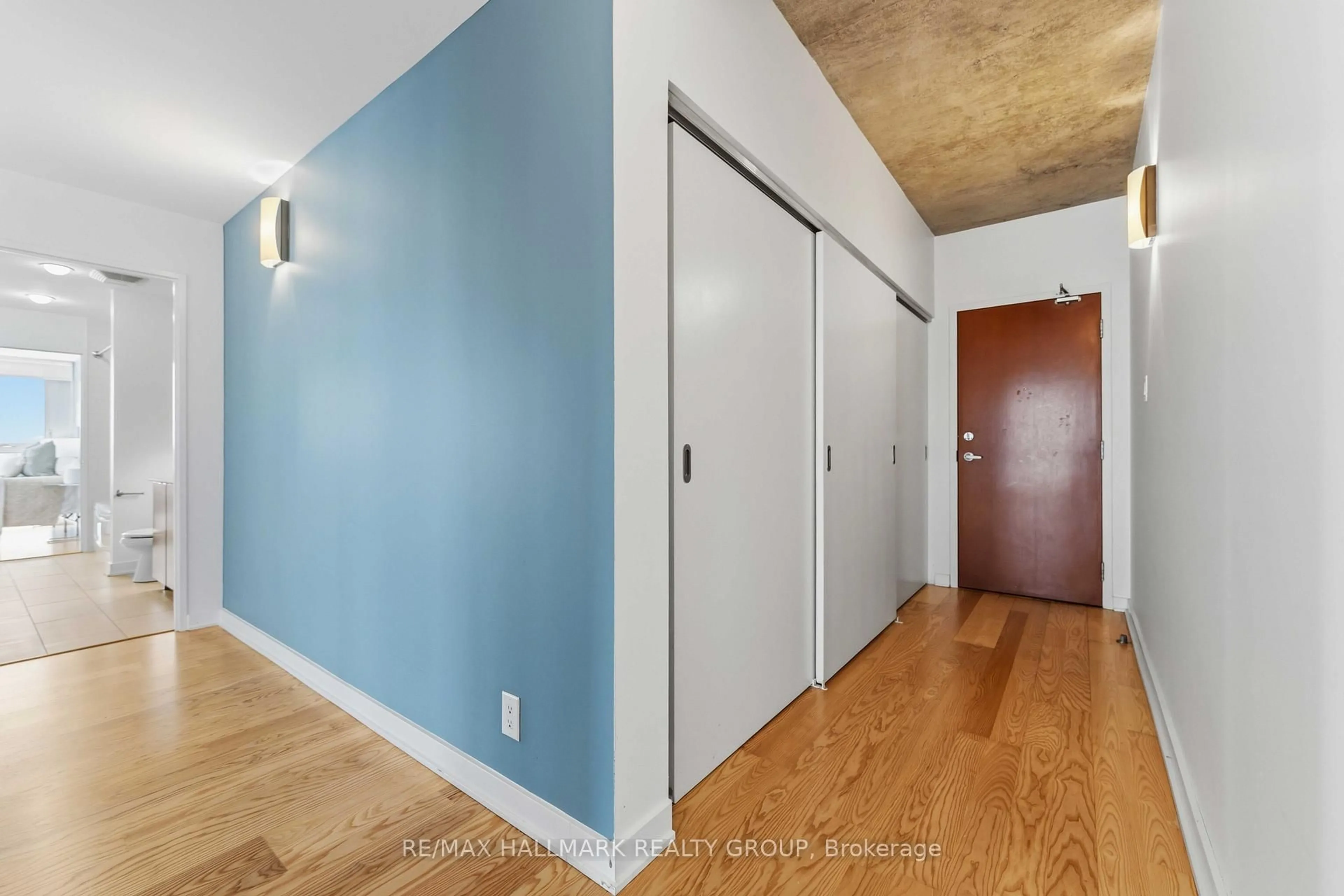 Unknown for 324 Laurier Ave #2110, Ottawa Ontario K1P 0A4