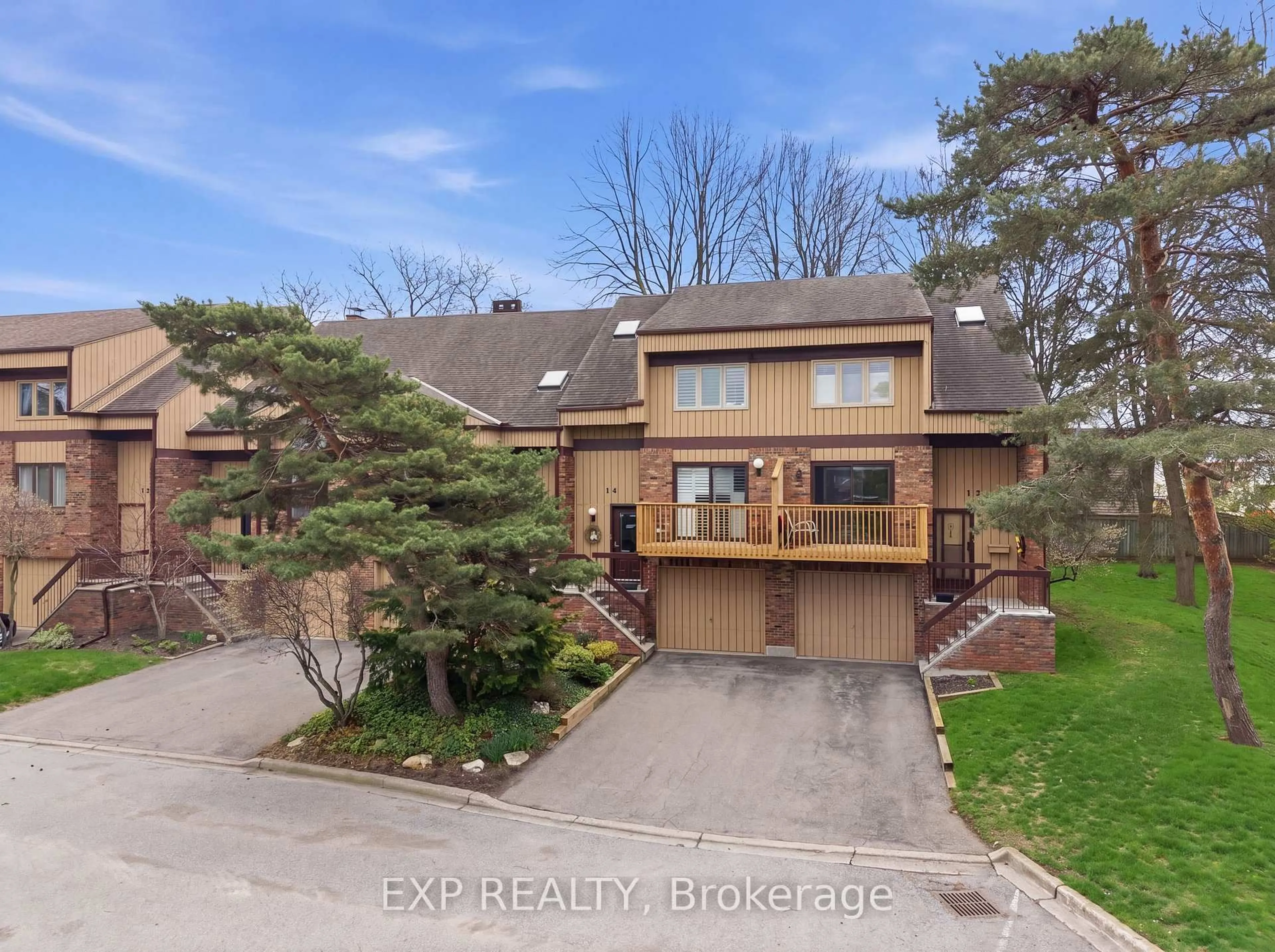 A pic from outside/outdoor area/front of a property/back of a property/a pic from drone, street for 178 Scott St #14, St. Catharines Ontario L2N 6Y5