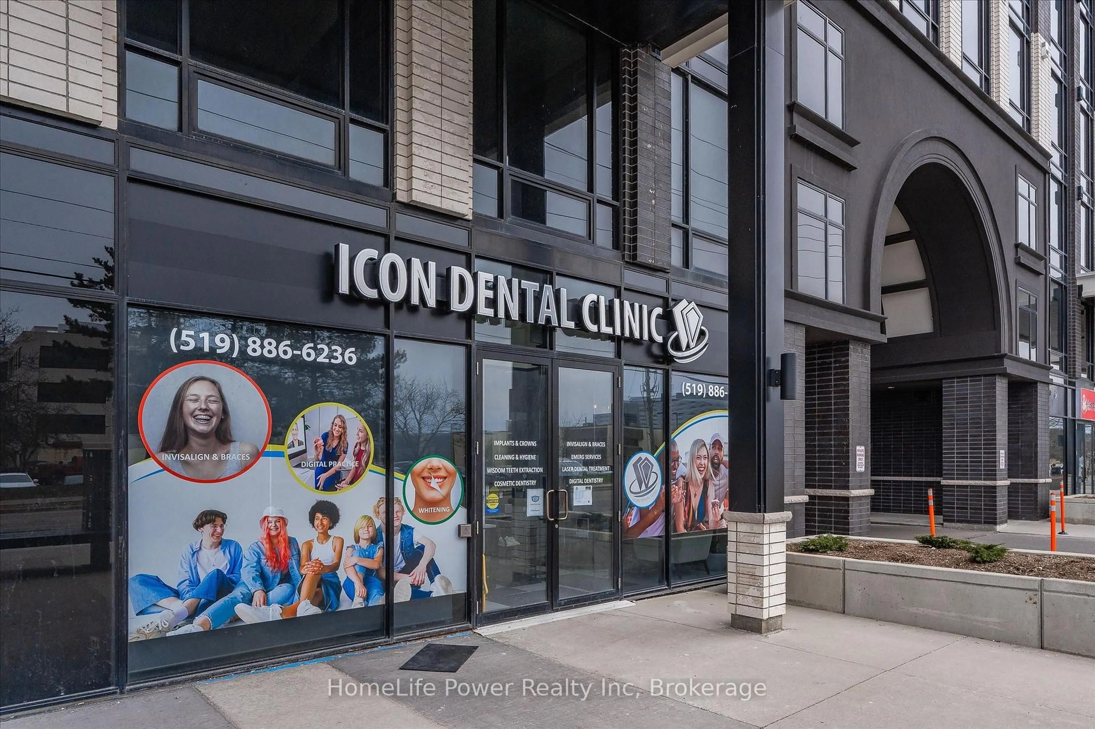 Indoor foyer for 330 Phillip St #S2109, Waterloo Ontario N2L 3W9