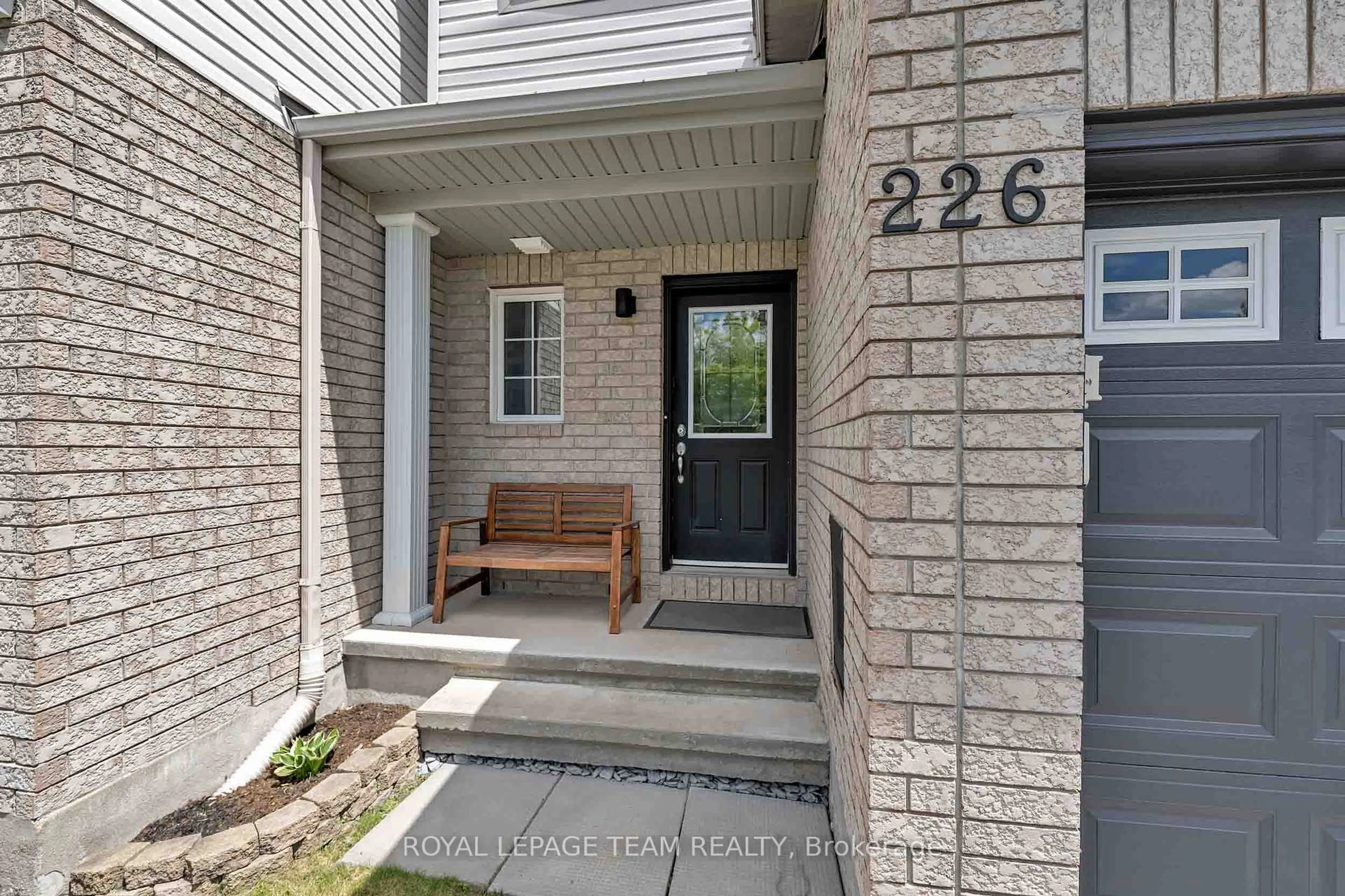 Indoor entryway for 226 Arrita St, Ottawa Ontario K2S 0J7