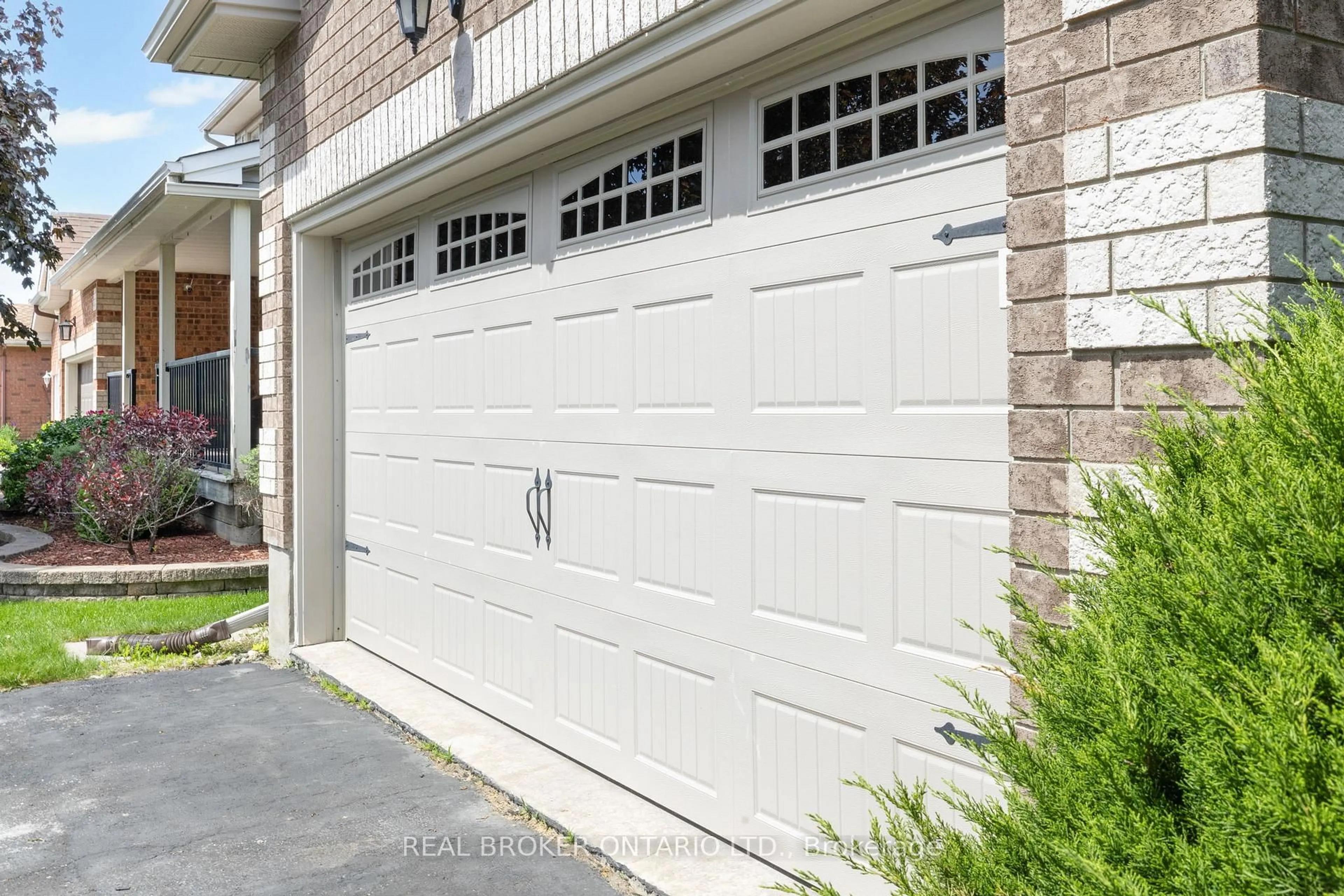Unknown for 16 Forest Creek Dr, Ottawa Ontario K2S 1L6