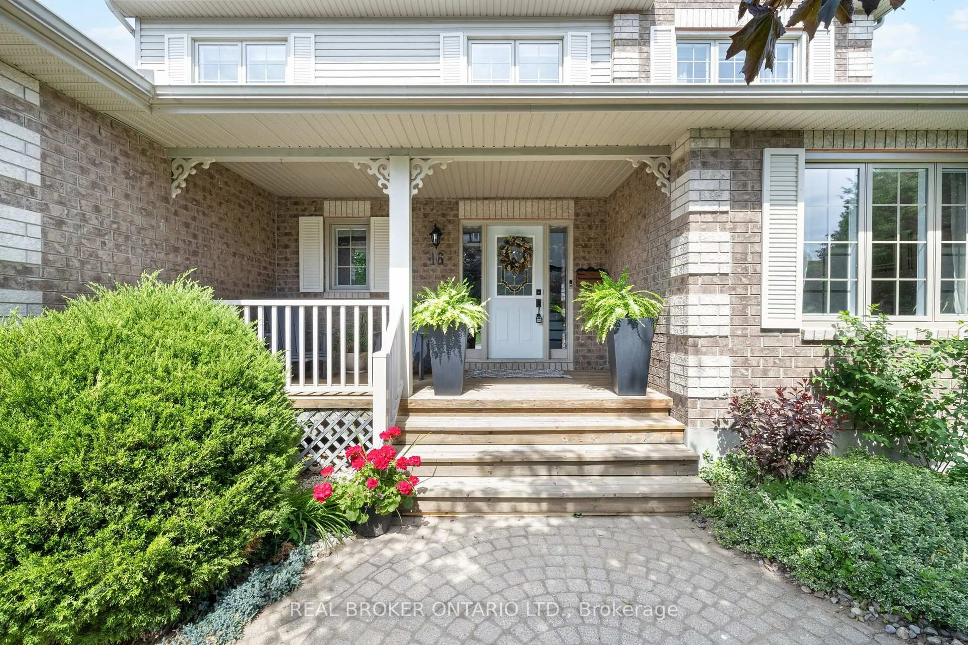 Unknown for 16 Forest Creek Dr, Ottawa Ontario K2S 1L6